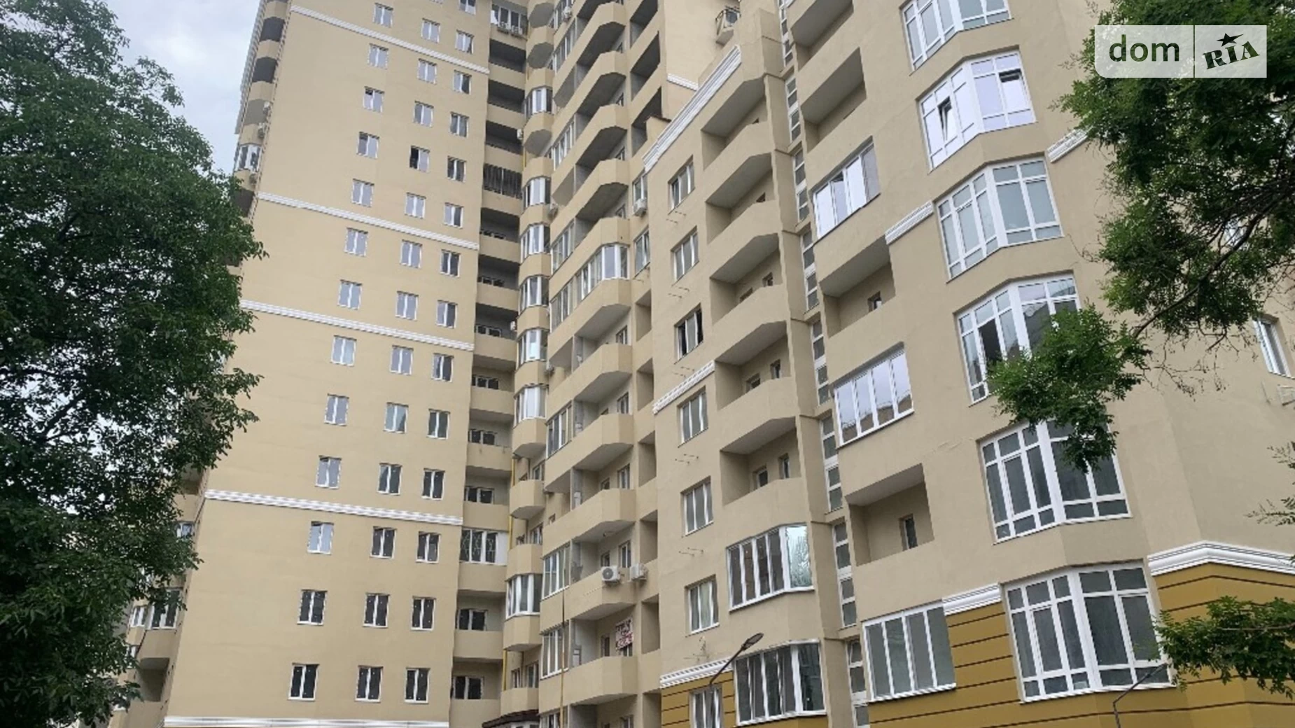 Продается 1-комнатная квартира 42 кв. м в Одессе, ул. Солнечная