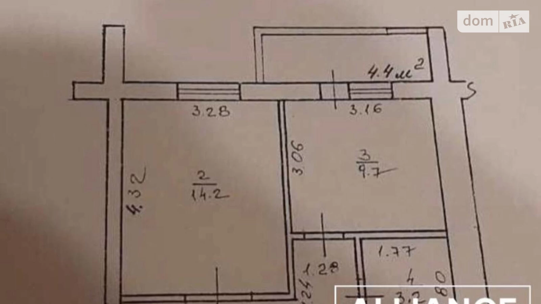 Продається 1-кімнатна квартира 42 кв. м у Івано-Франківську, вул. Вовчинецька