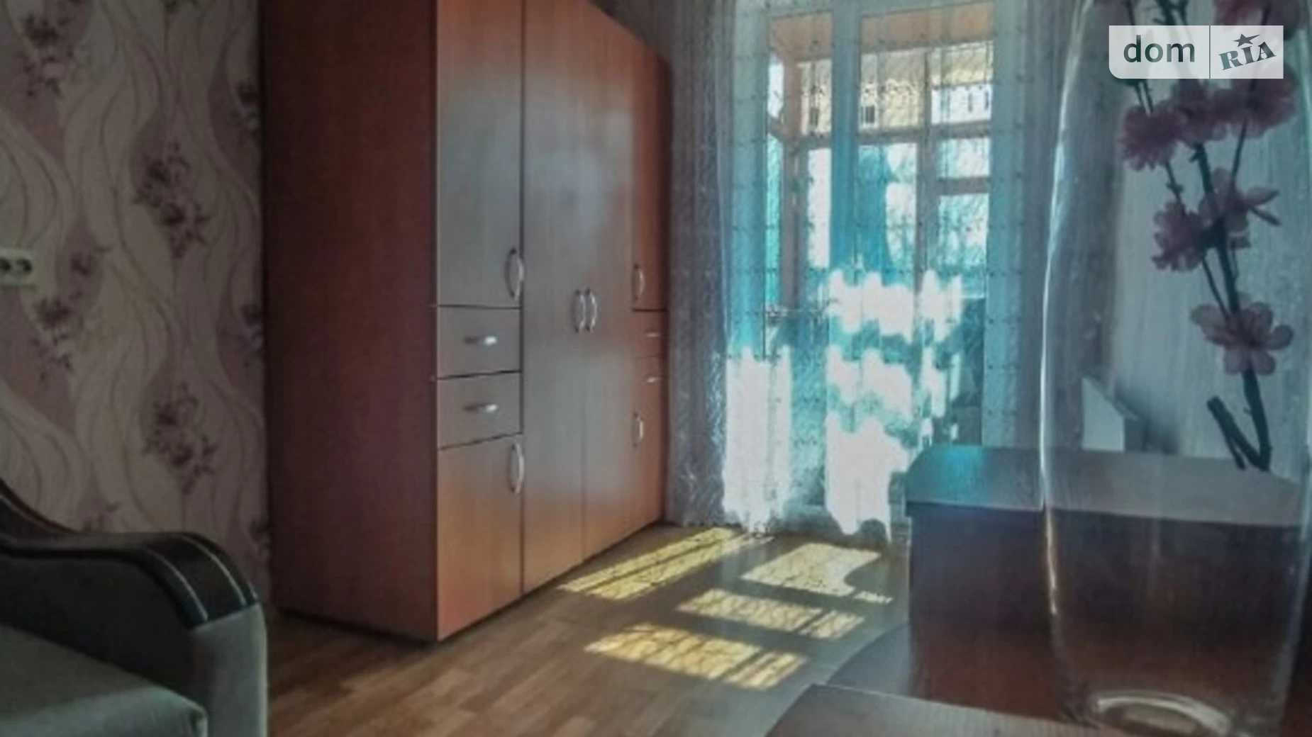 Продается 3-комнатная квартира 74.5 кв. м в Днепре, ул. Макарова