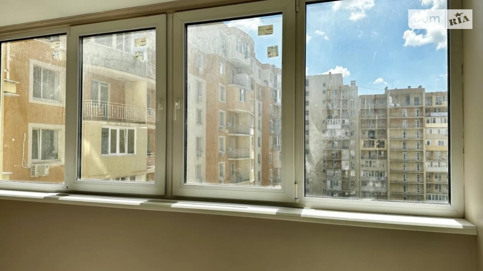 Продается 2-комнатная квартира 62 кв. м в Одессе, ул. Генерала Цветаева
