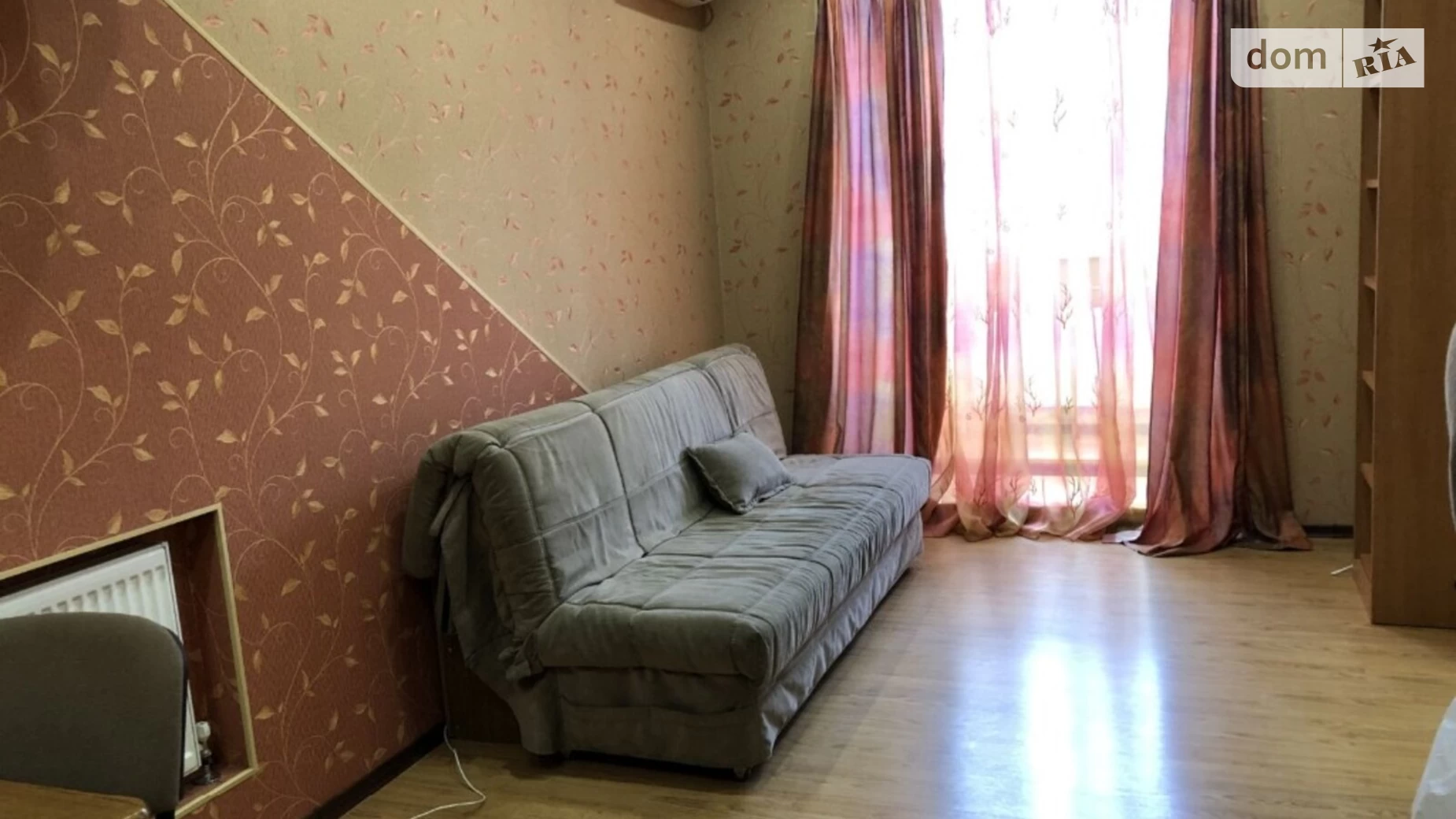 Продается 1-комнатная квартира 31 кв. м в Днепре, ул. Староказацкая(Комсомольская), 28А