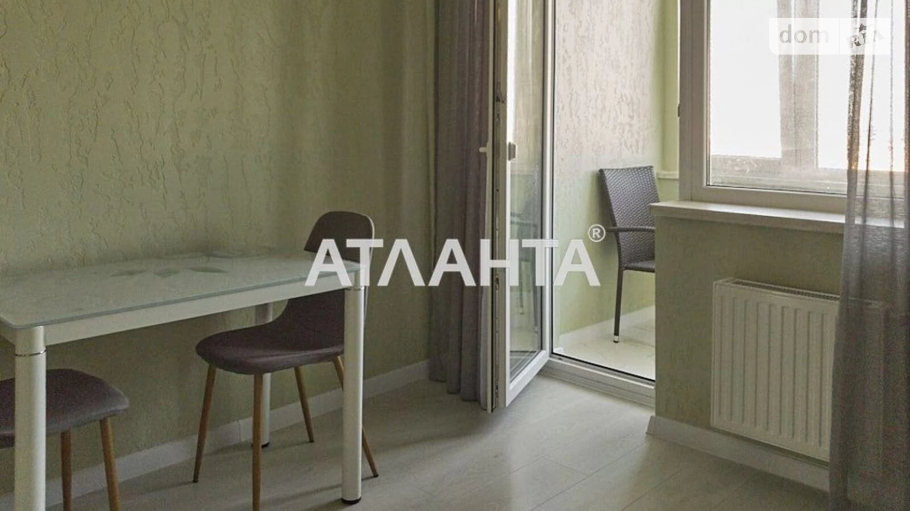Продається 1-кімнатна квартира 45.5 кв. м у Одесі, вул. Варненська