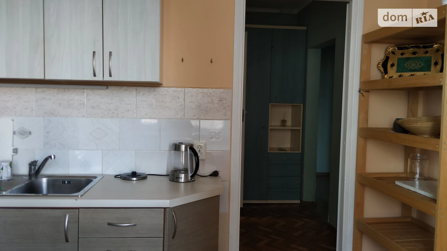 Продается 3-комнатная квартира 72 кв. м в Киеве