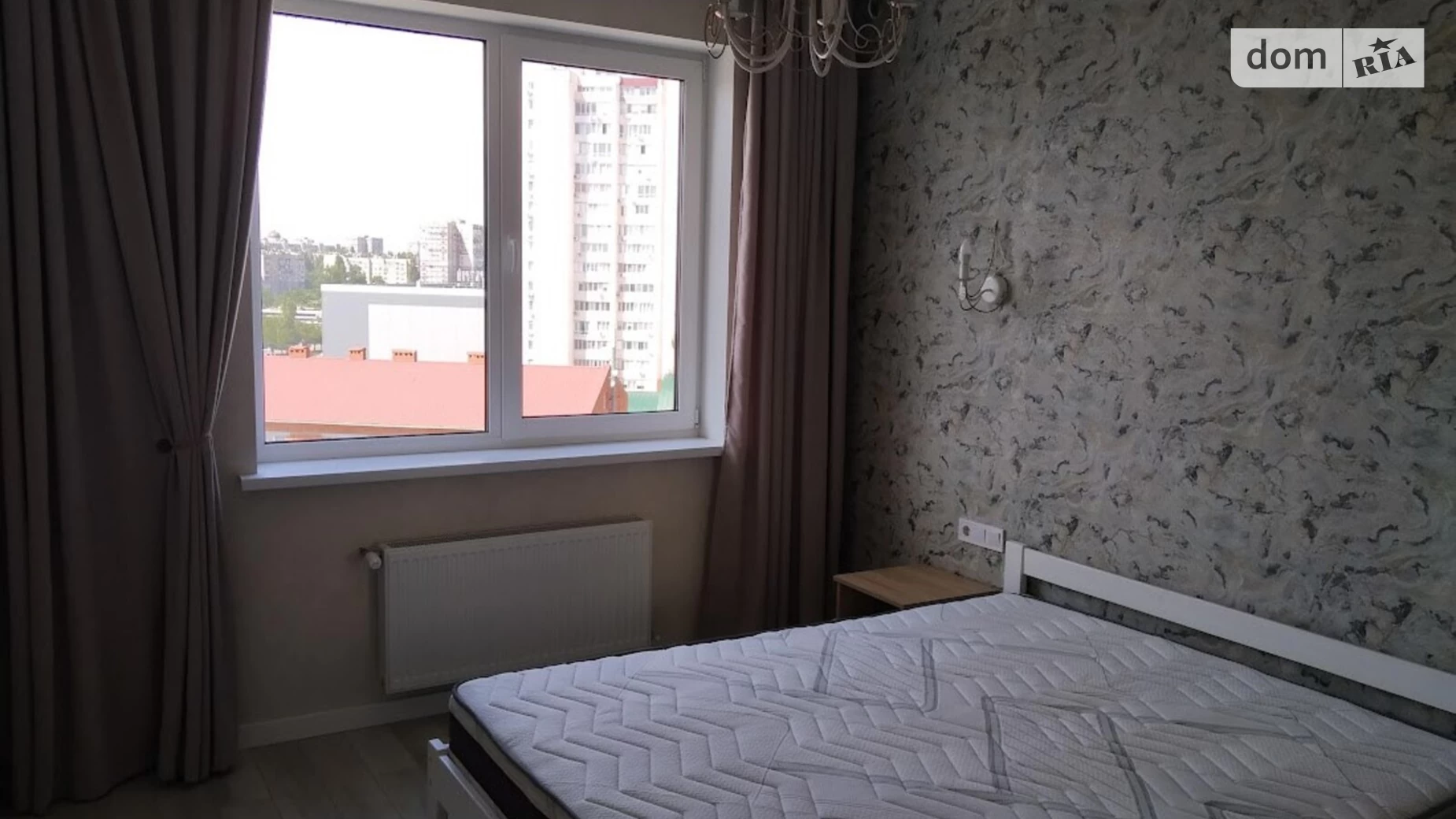 Продается 1-комнатная квартира 38 кв. м в Одессе, ул. Марсельская