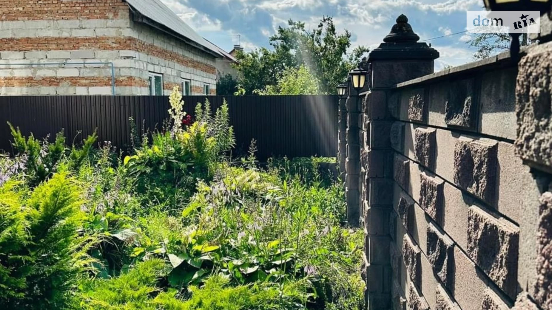 Продается дом на 2 этажа 190 кв. м с гаражом, цена: 99000 $ - фото 2