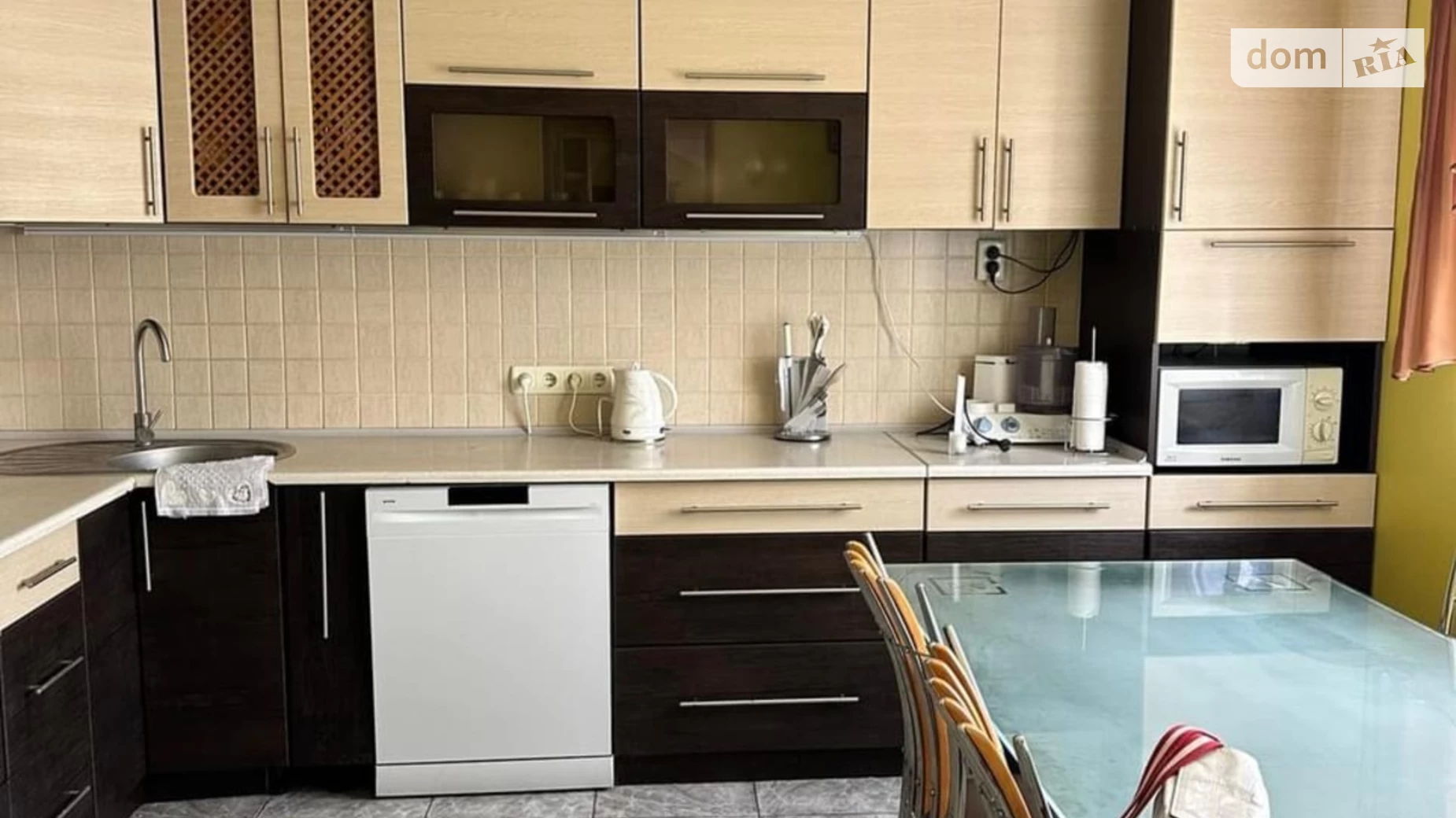 Продается дом на 2 этажа 190 кв. м с гаражом, цена: 99000 $ - фото 4