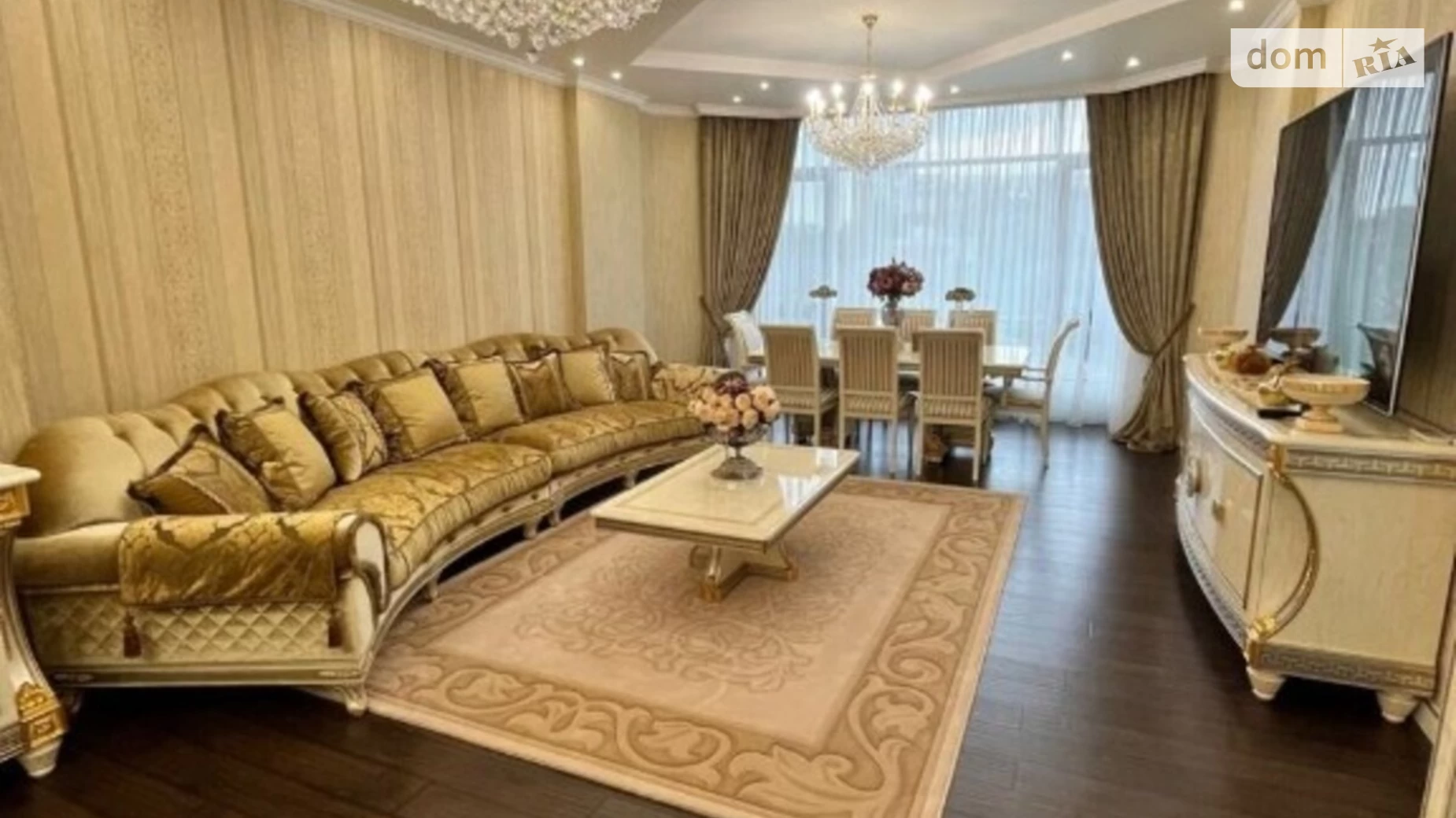 Продается 4-комнатная квартира 186 кв. м в Киеве, ул. Болсуновская, 2