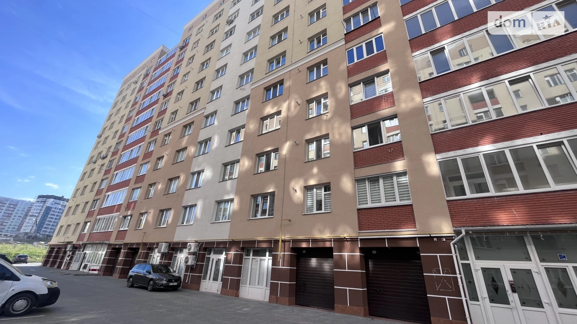 Продается 2-комнатная квартира 78 кв. м в Хмельницком, ул. Сечевых Стрельцов
