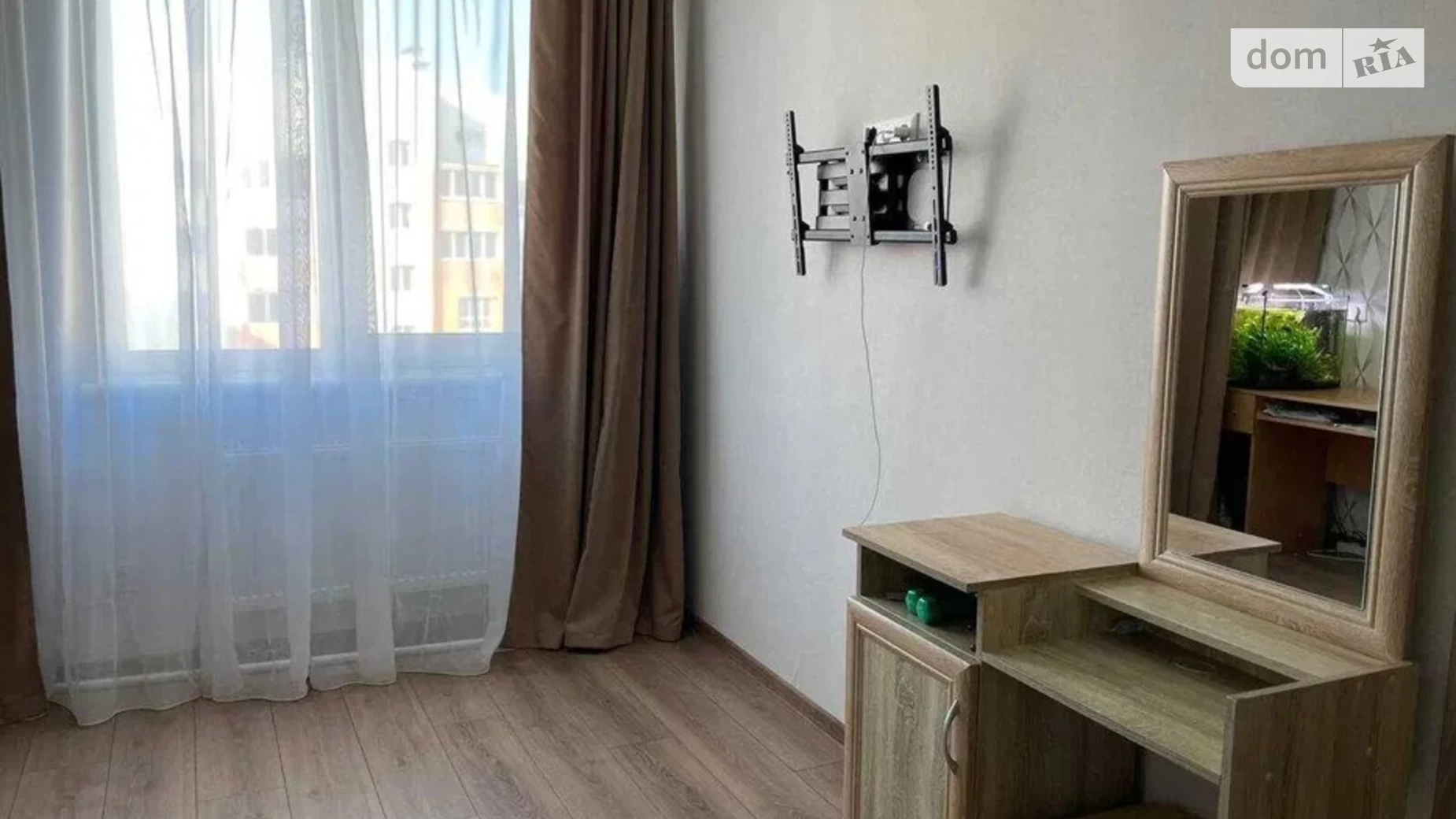 Продается 1-комнатная квартира 38 кв. м в Харькове, ул. Мира
