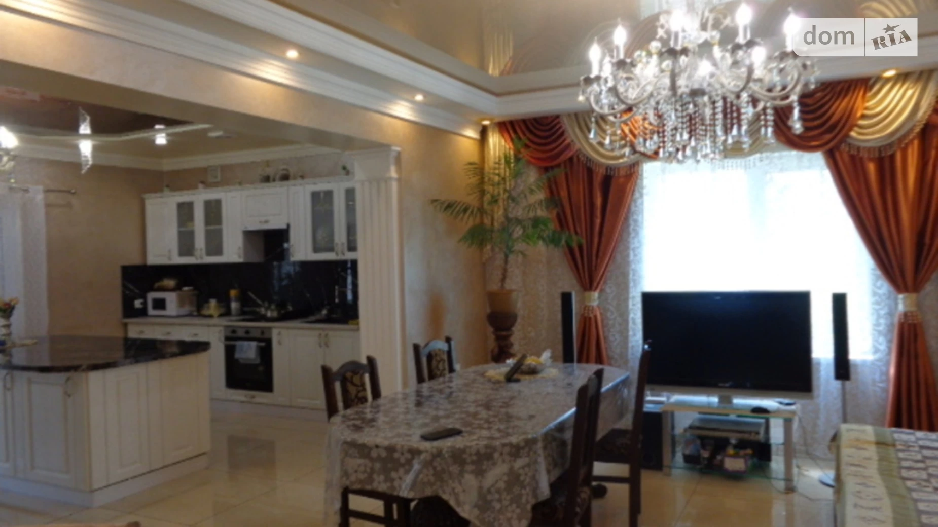 Продается дом на 2 этажа 250 кв. м с балконом, цена: 187000 $ - фото 2