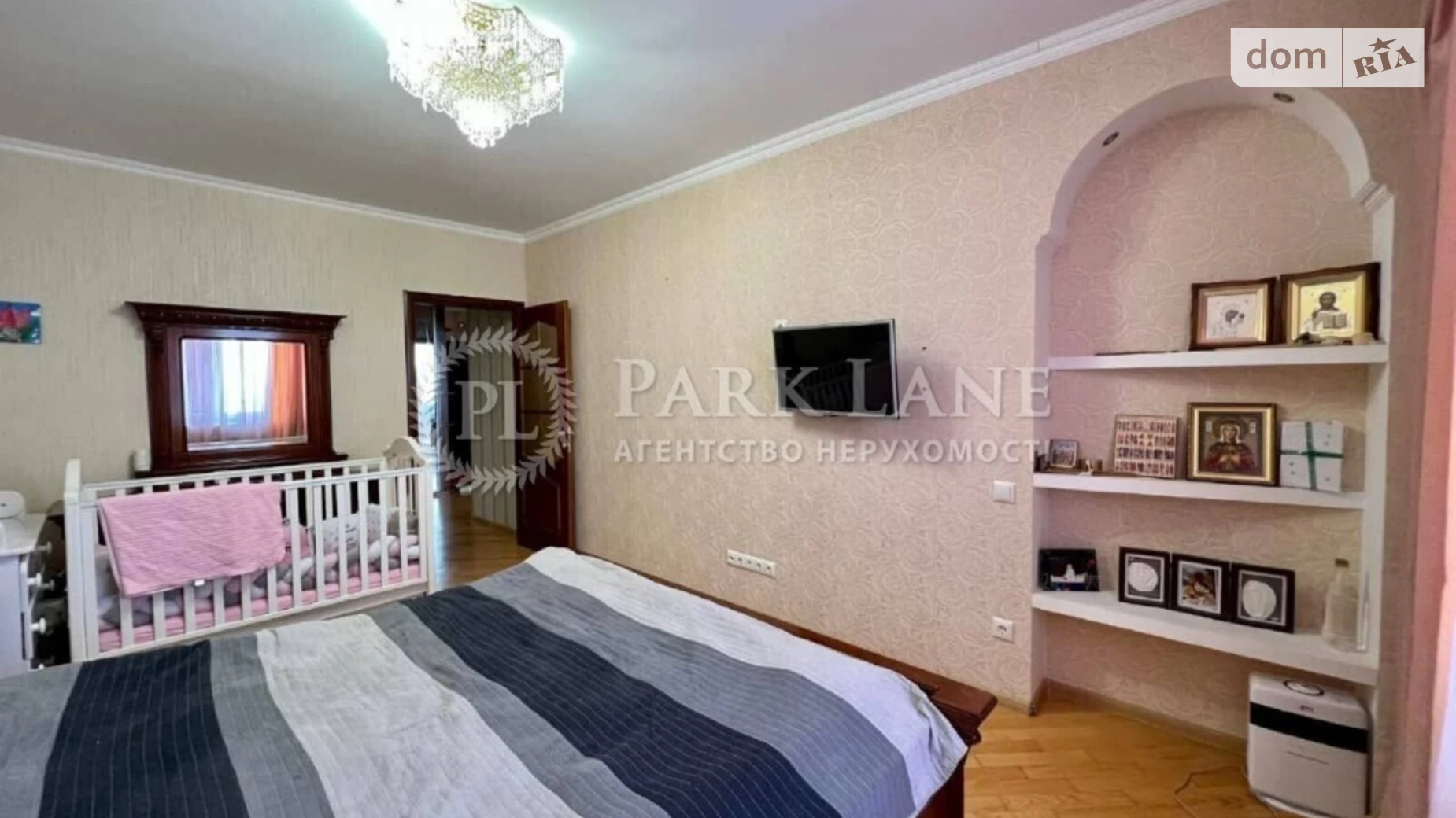 Продается 3-комнатная квартира 115 кв. м в Киеве, ул. Константина Данькевича, 14