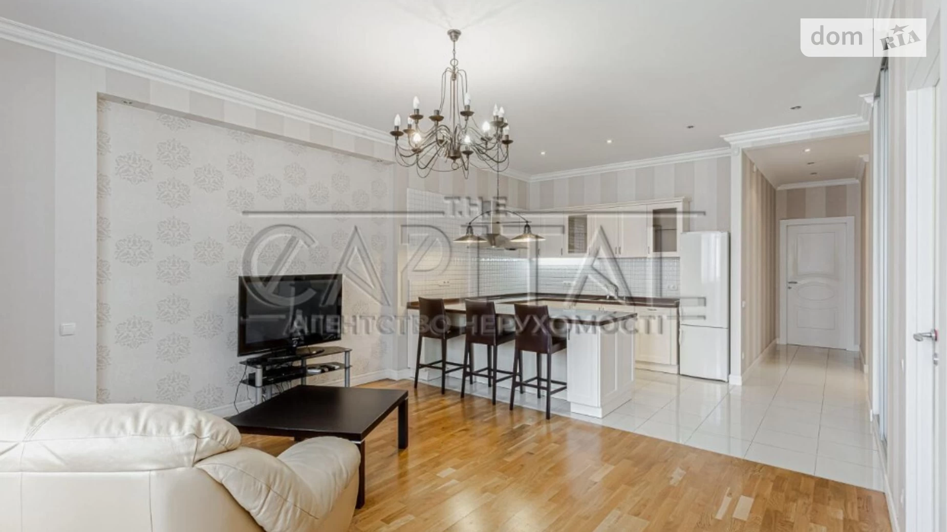 Продается 3-комнатная квартира 90 кв. м в Киеве, ул. Коновальца Евгения, 32Б