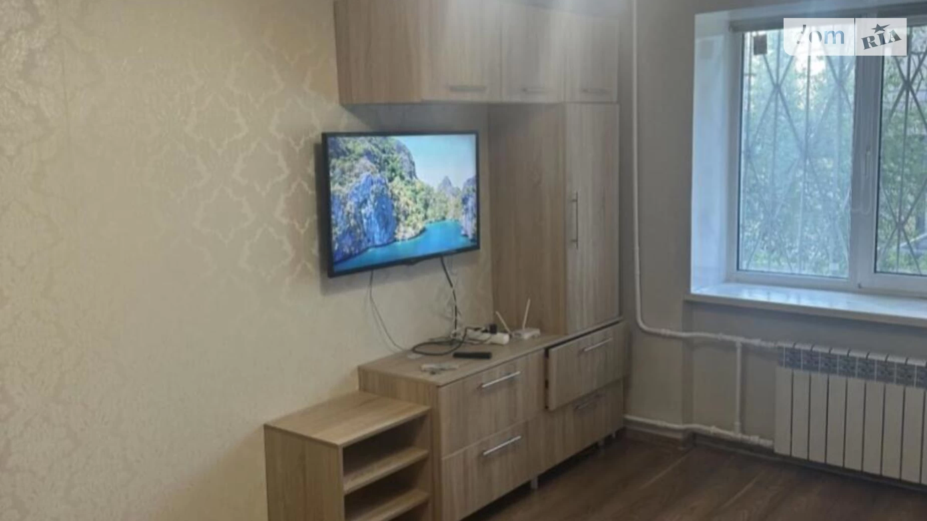 Продається 1-кімнатна квартира 29.5 кв. м у Одесі, вул. Бабеля