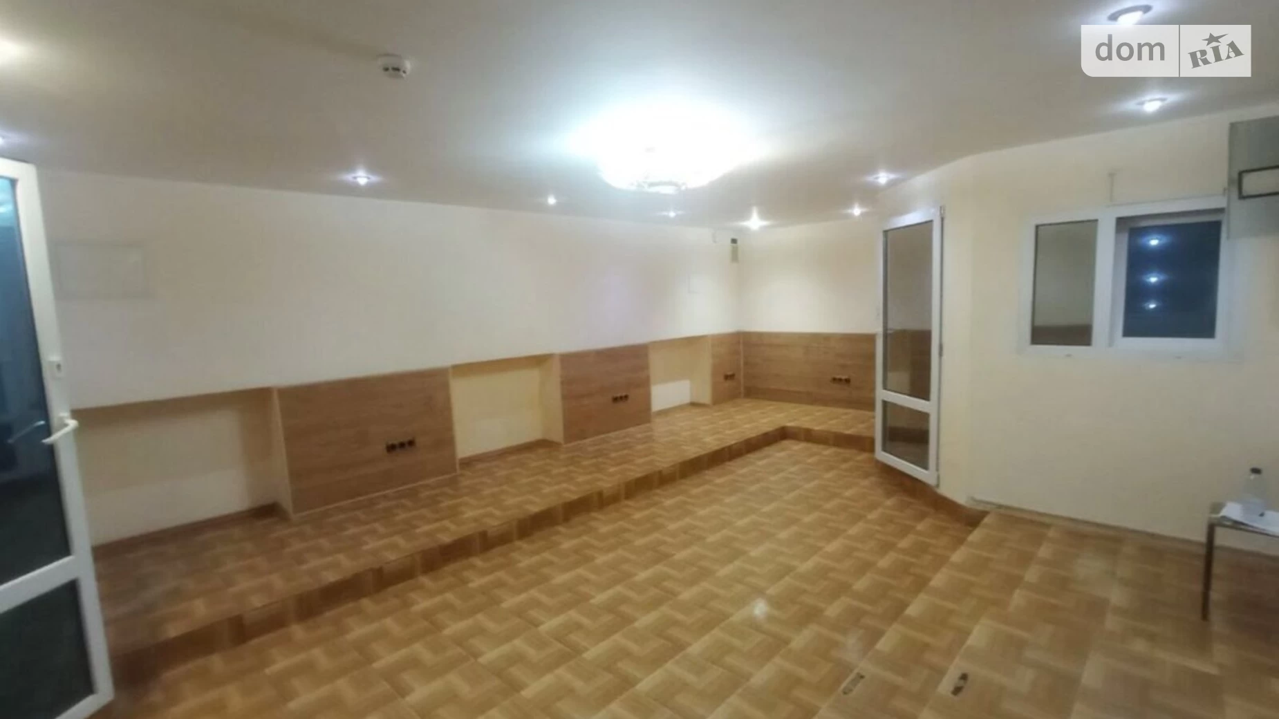 Сдается в аренду офис 40 кв. м в бизнес-центре, цена: 17000 грн - фото 4