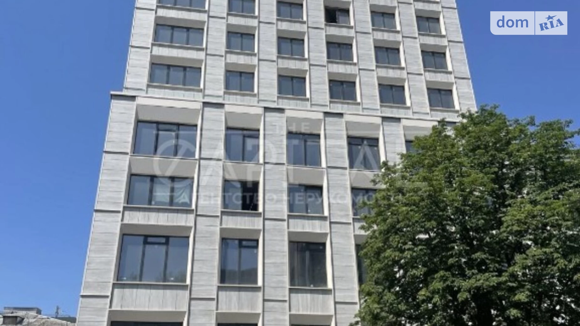 вул. Володимирська, 86А  ЖК Resident Concept House 