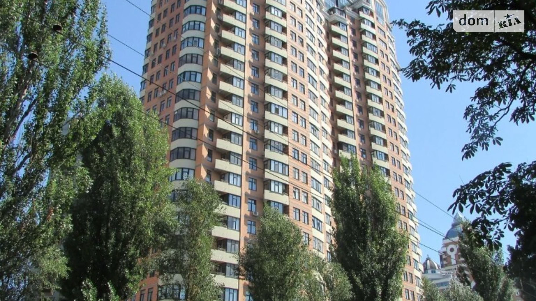 Продается 3-комнатная квартира 105 кв. м в Киеве, бул. Леси Украинки, 7А