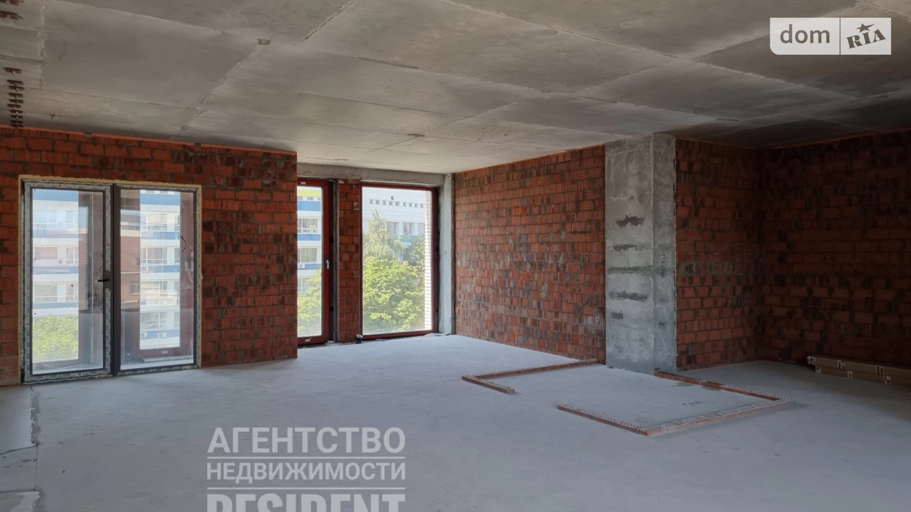 Продається 3-кімнатна квартира 83 кв. м у Дніпрі, вул. Короленка, 2Б