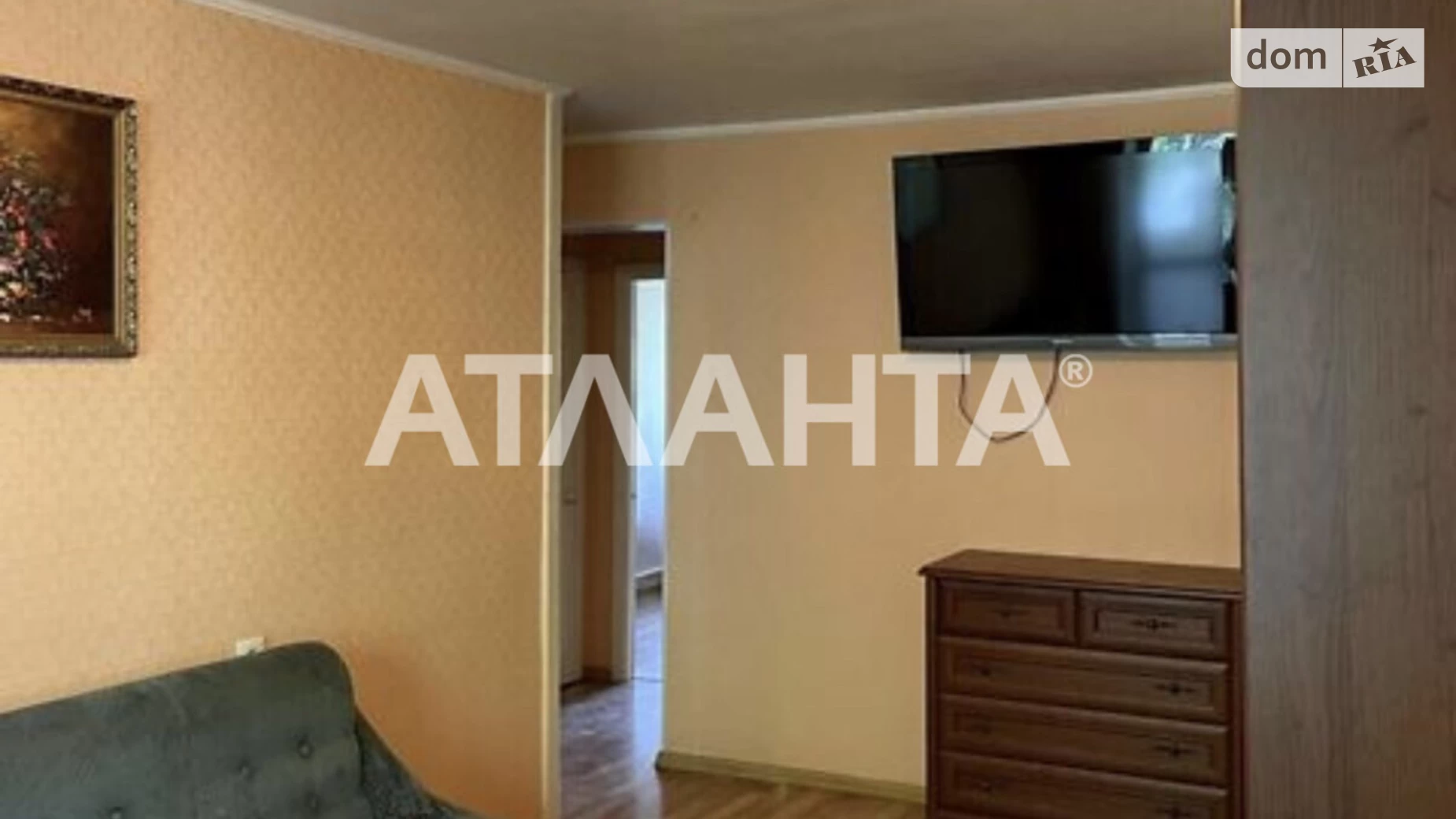 Продается 3-комнатная квартира 56 кв. м в Одессе, Фонтанская дор.