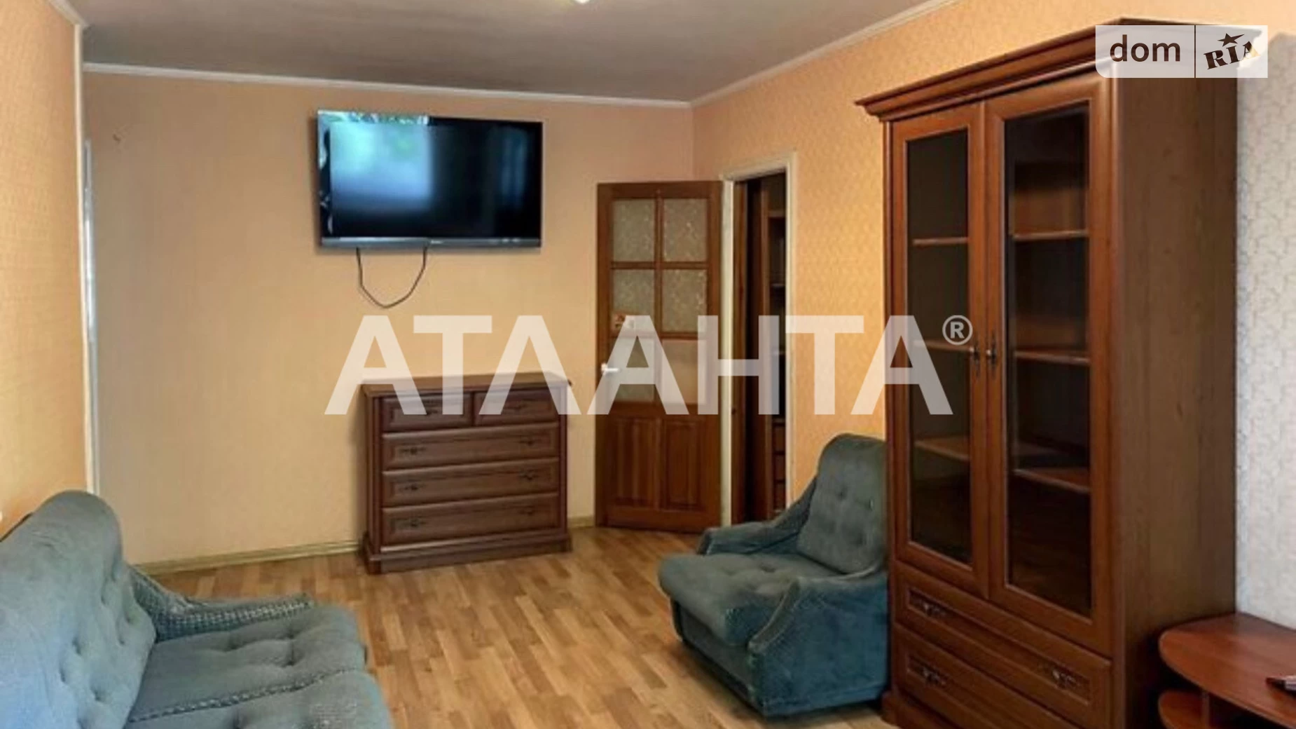 Продається 3-кімнатна квартира 56 кв. м у Одесі, Фонтанська дор.