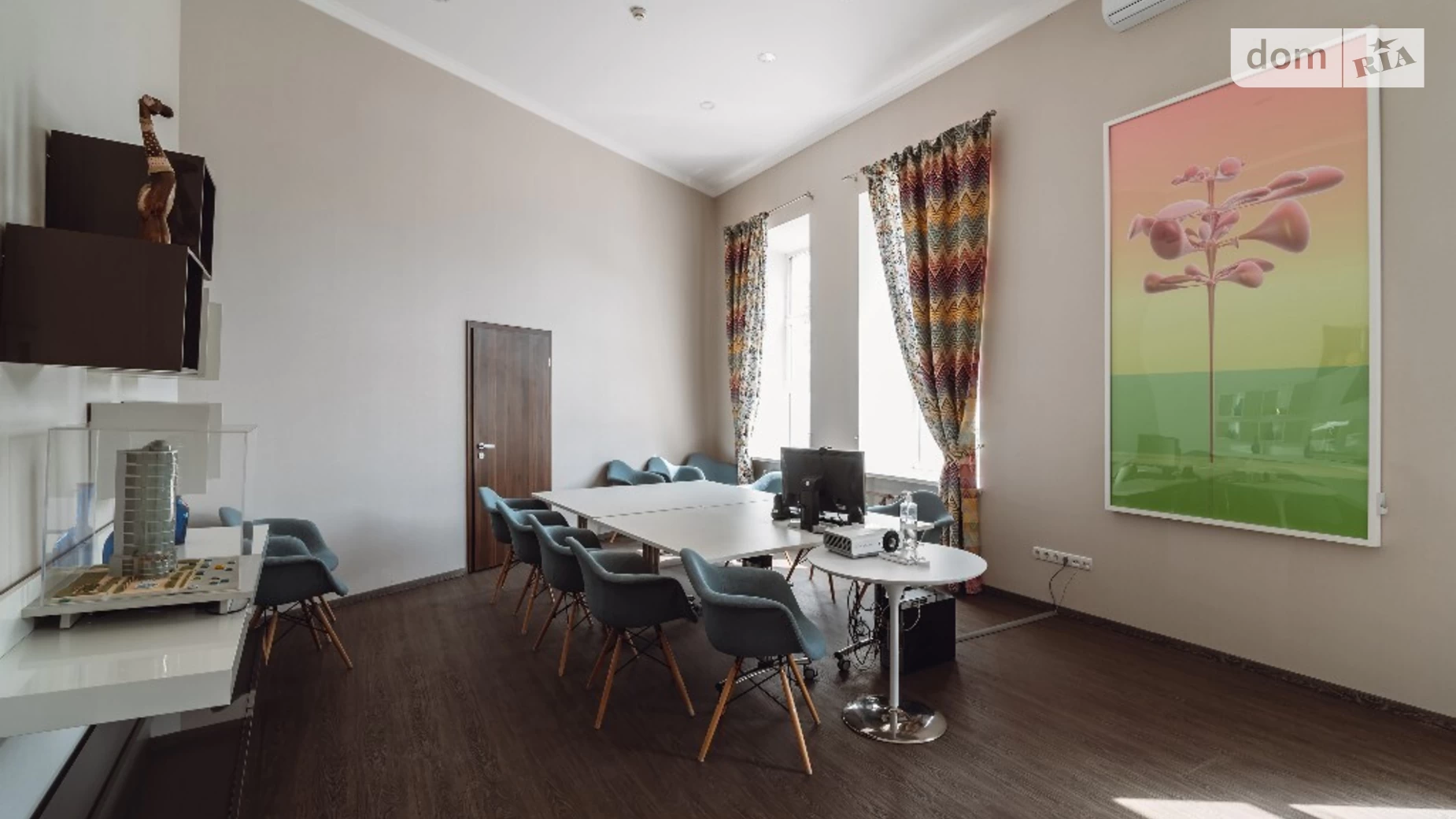 Сдается в аренду офис 317 кв. м в бизнес-центре, цена: 3170 $ - фото 2