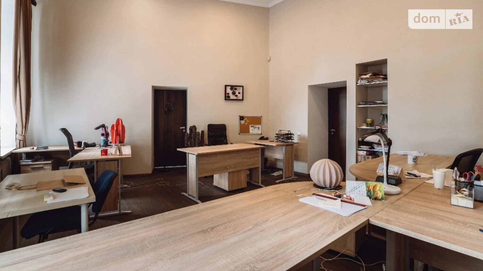 Сдается в аренду офис 317 кв. м в бизнес-центре, цена: 3170 $ - фото 4