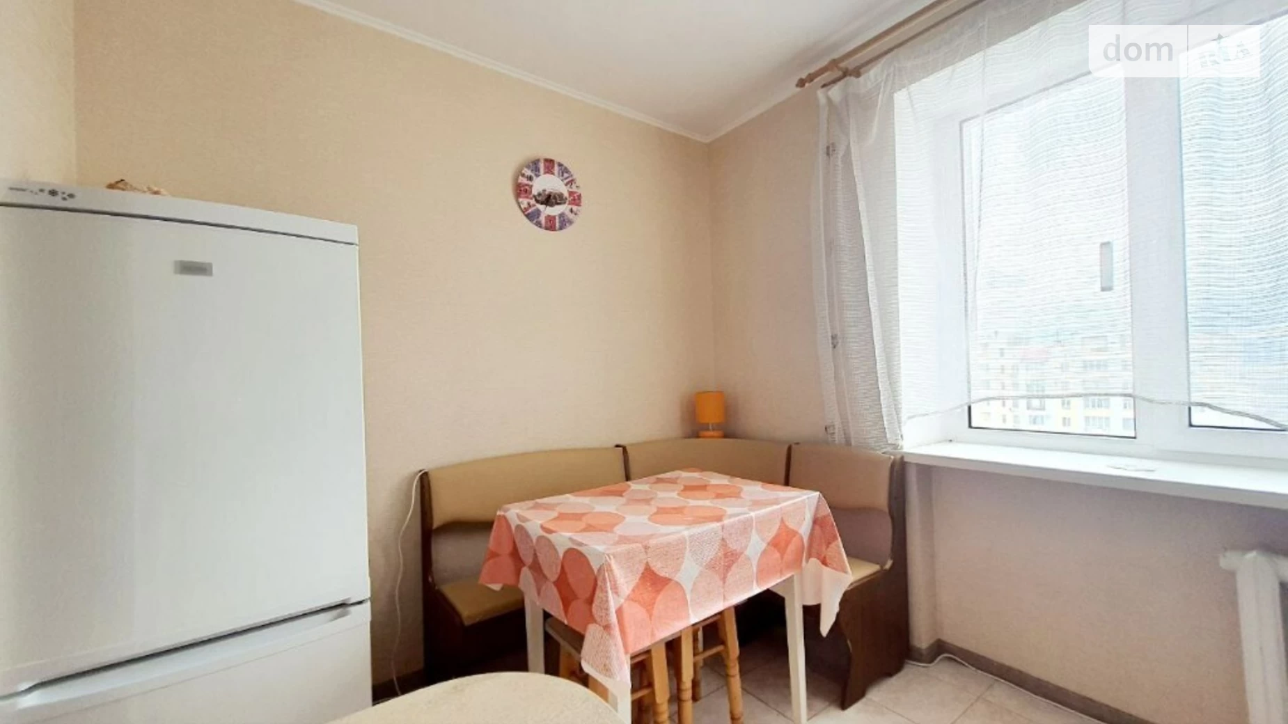 Продається 2-кімнатна квартира 52 кв. м у Одесі, вул. Леваневського