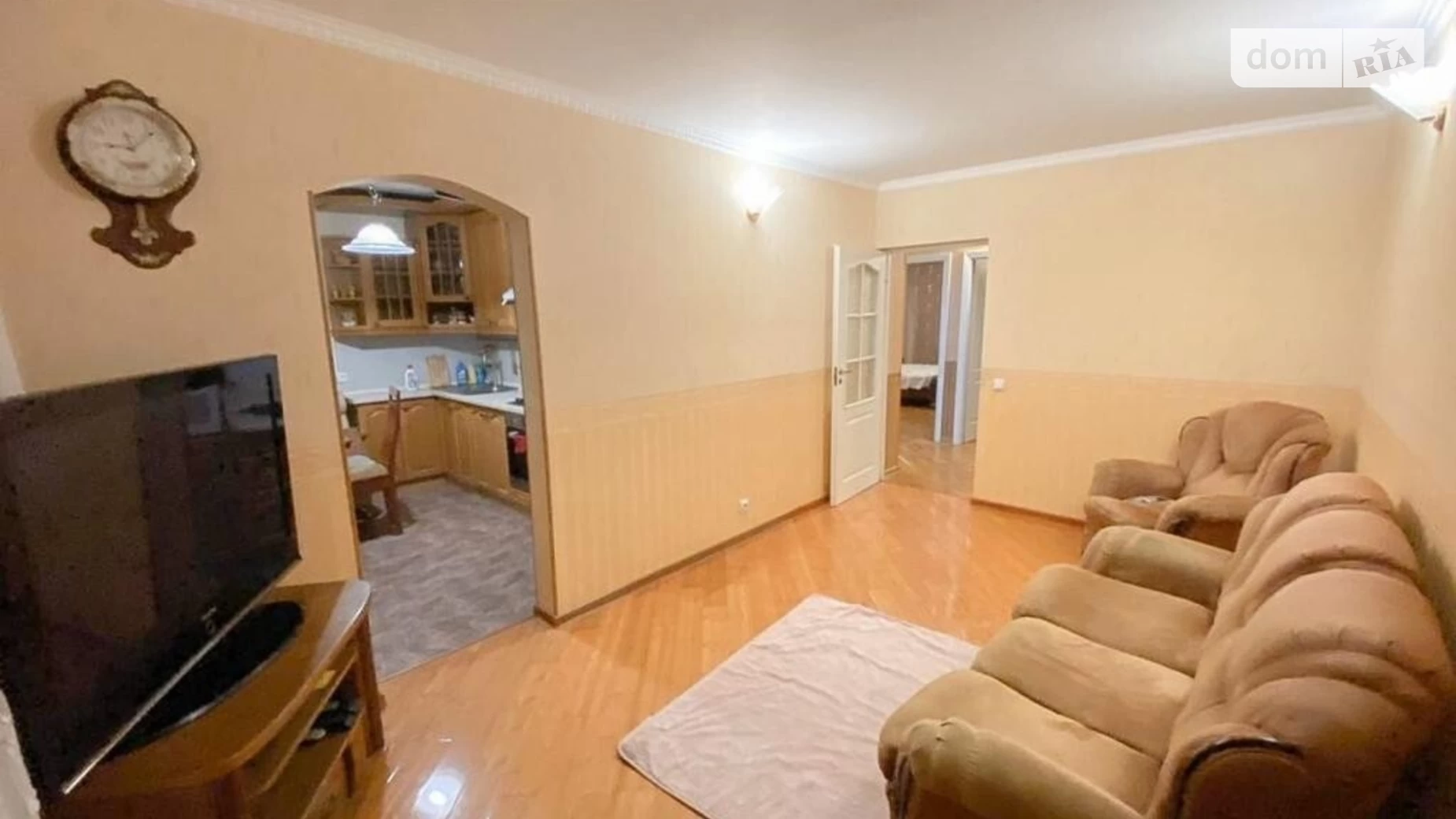 Продается 3-комнатная квартира 74 кв. м в Киеве, ул. Андрея Малышко, 25
