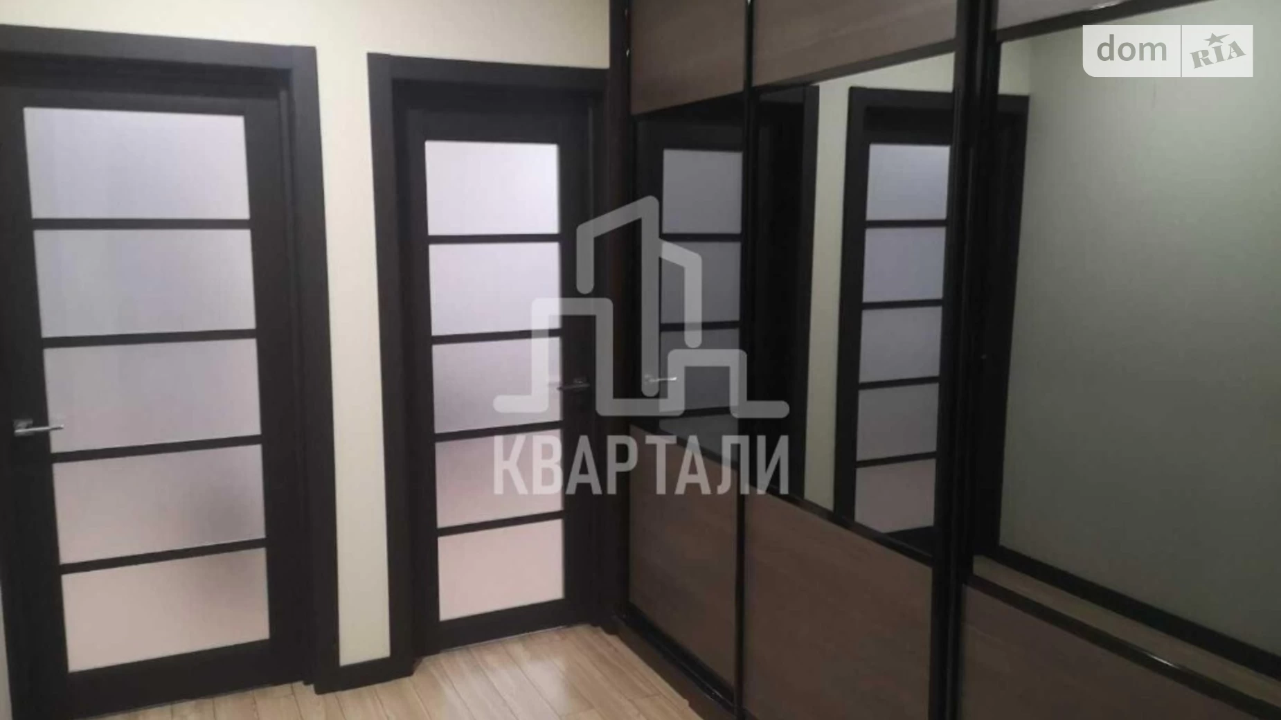 Продается 1-комнатная квартира 52 кв. м в Киеве, ул. Саперно-Слободская, 24 - фото 3