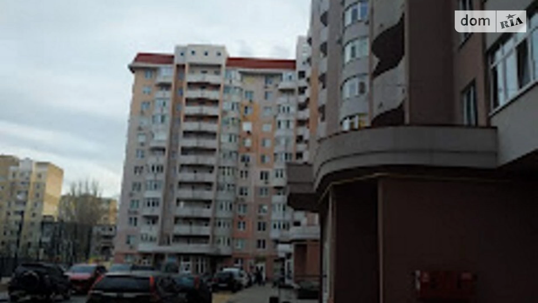 Продається 1-кімнатна квартира 42 кв. м у Одесі, вул. Маршала Малиновського, 53А