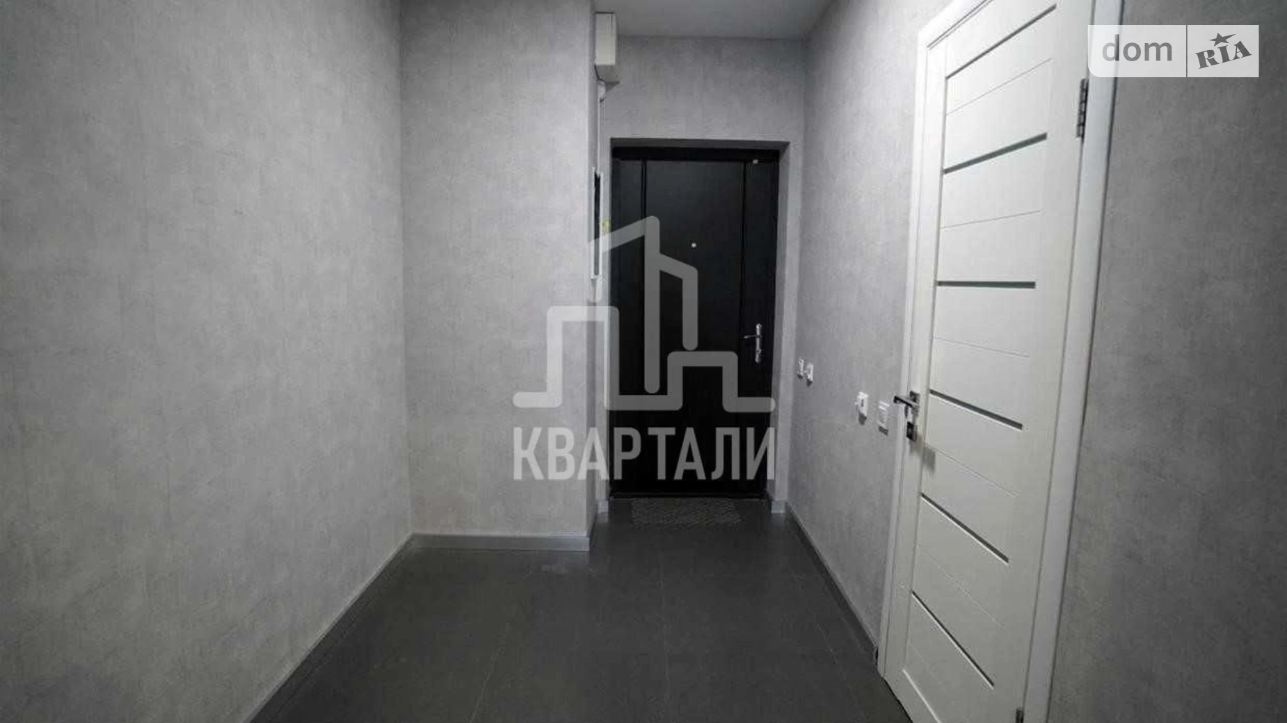 Продается 1-комнатная квартира 32 кв. м в Киеве, ул. Ростиславська(Маршала Рыбалко), 5Б