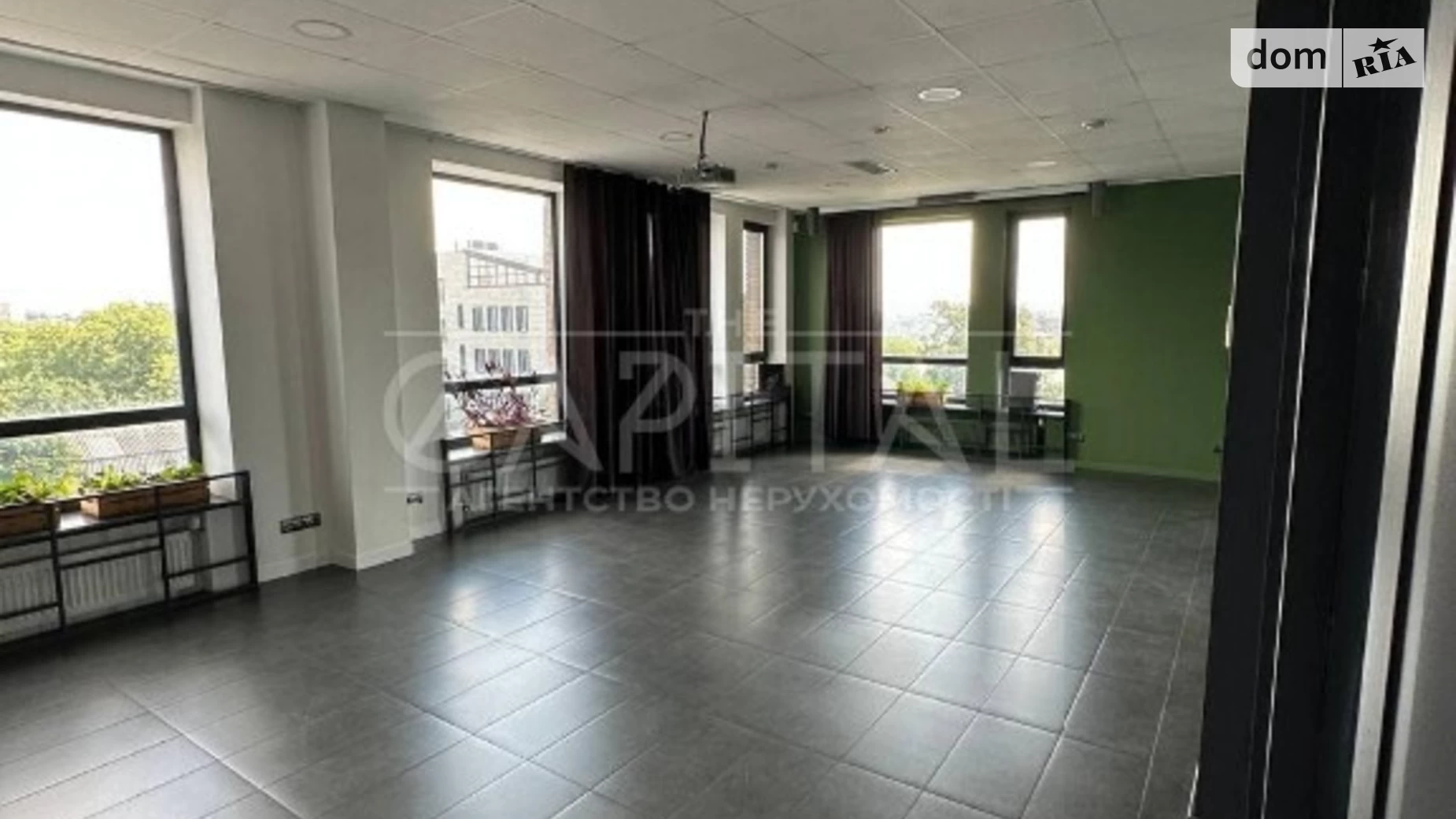 Сдается в аренду офис 245 кв. м в бизнес-центре, цена: 2500 $ - фото 3