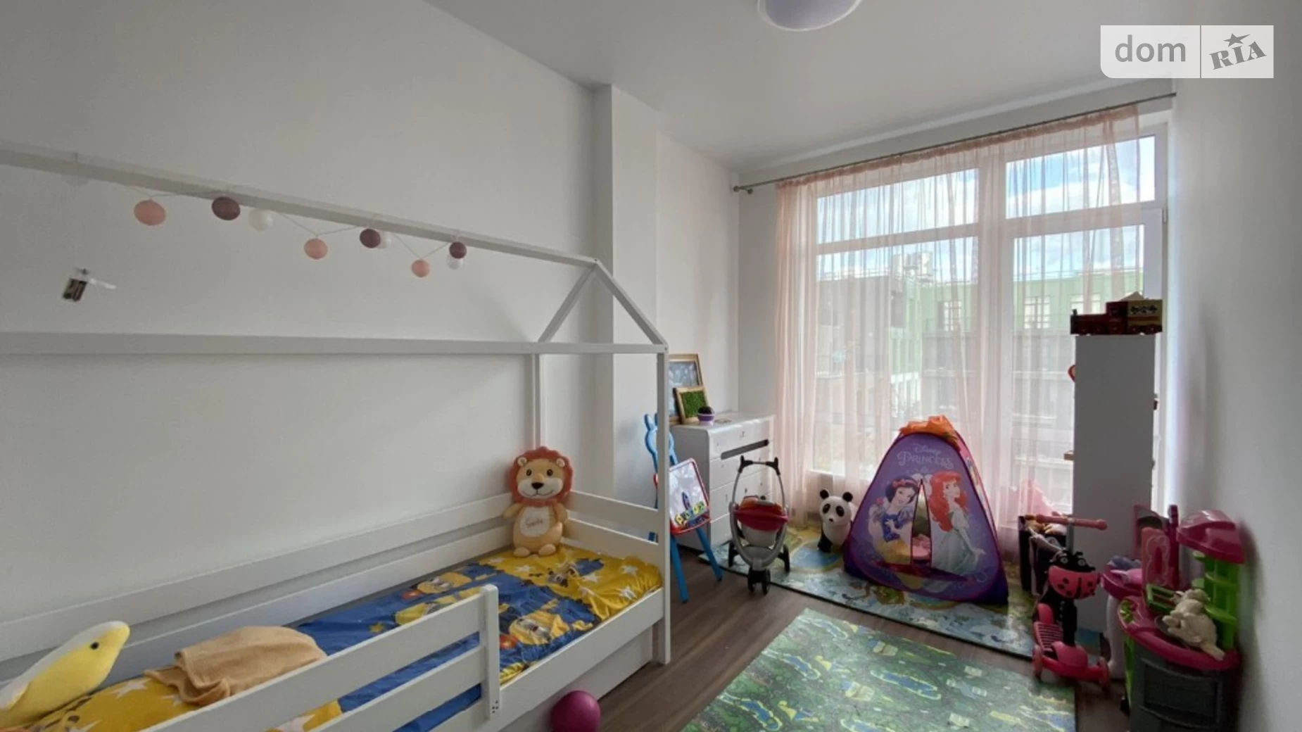 Продается 2-комнатная квартира 80 кв. м в Одессе, ул. Дмитрия Донского