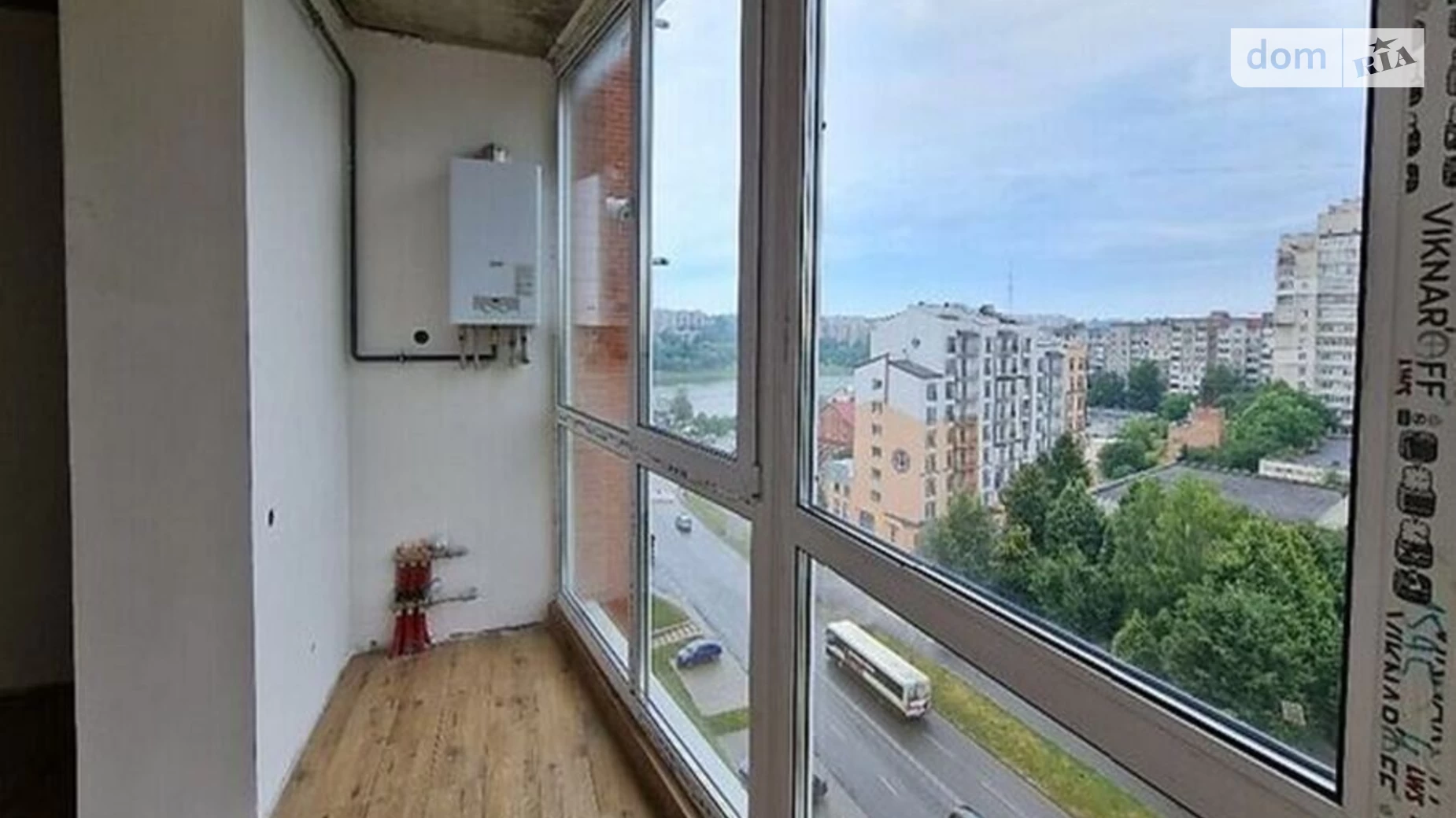 Продается 2-комнатная квартира 70 кв. м в Хмельницком, ул. Панаса Мирного