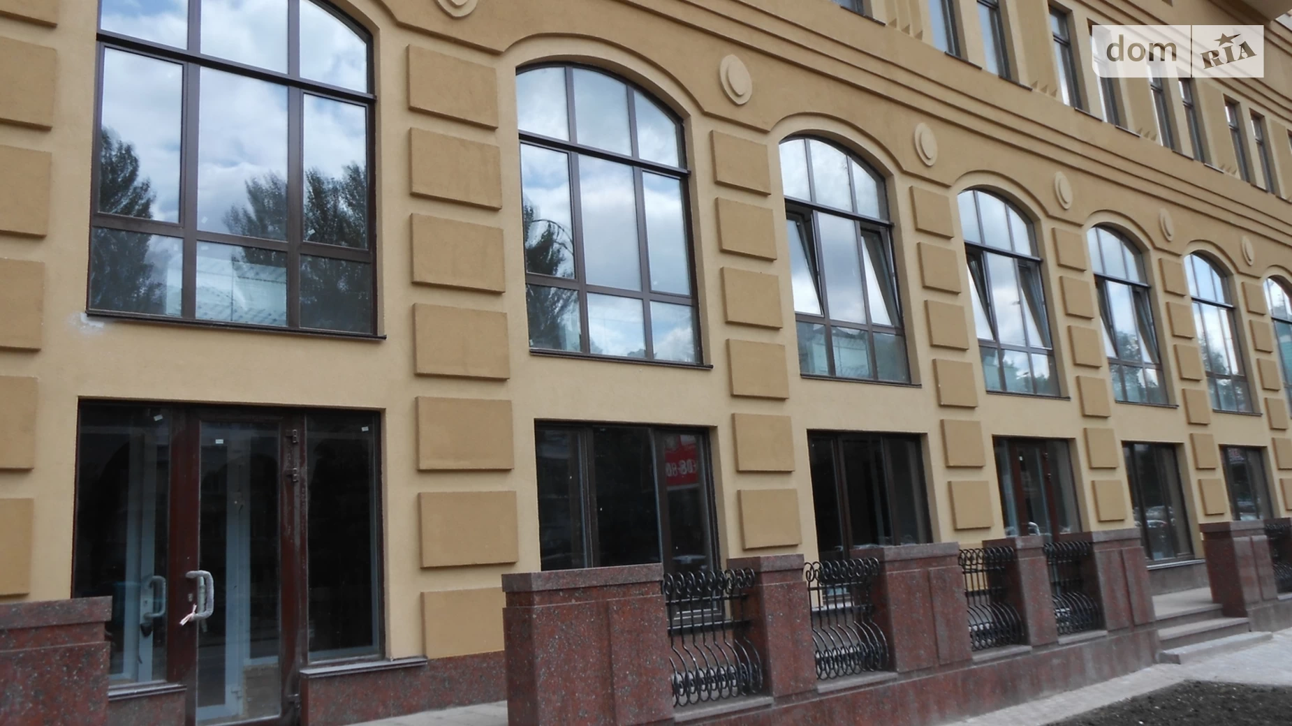 Продается 2-комнатная квартира 53 кв. м в Киеве, ул. Вячеслава Черновола, 27 - фото 3