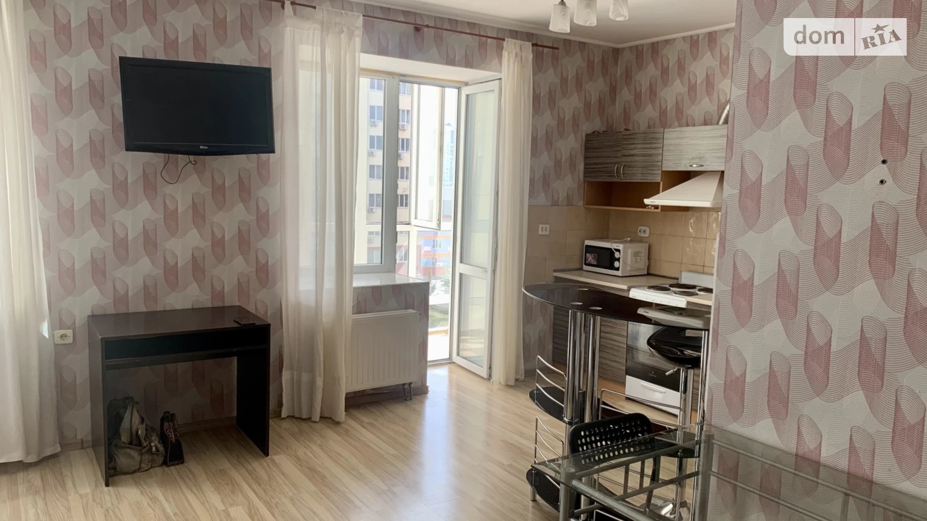 Продается 1-комнатная квартира 45 кв. м в Киеве, ул. Дениса Рачинского(Комбинатная), 25А - фото 2