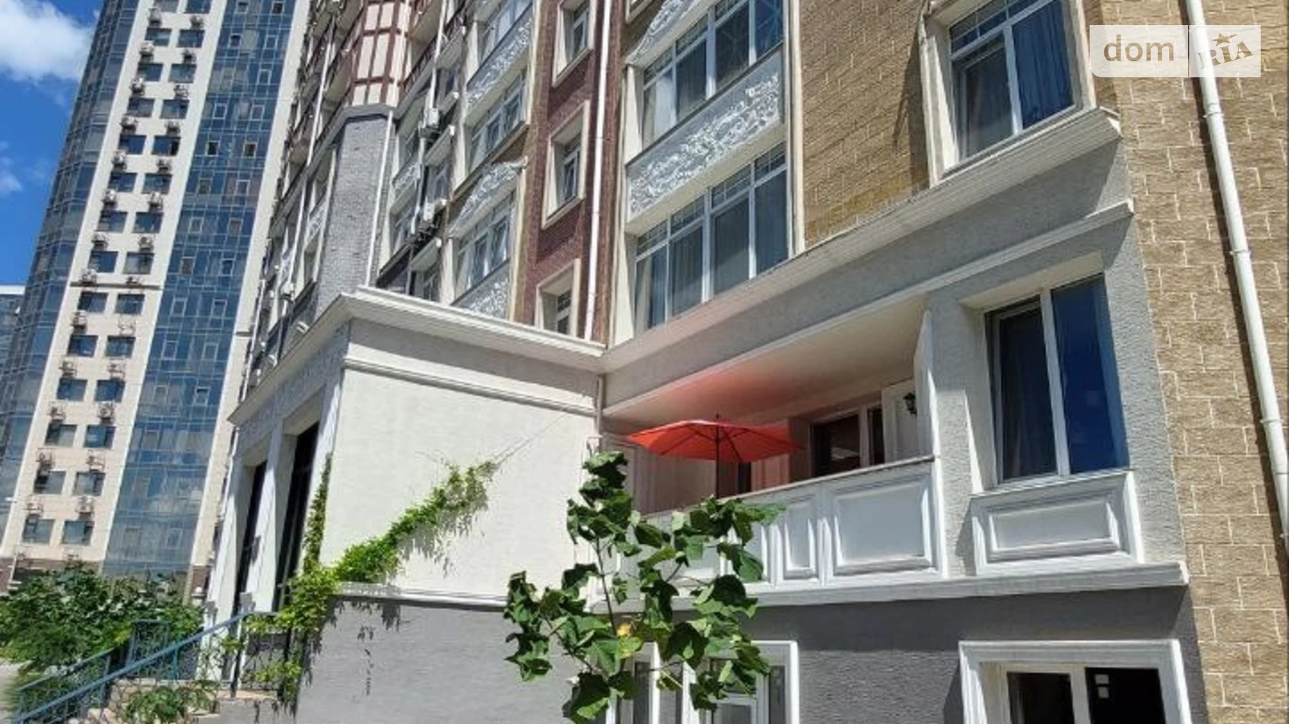 Продается 3-комнатная квартира 118 кв. м в Крыжановке, ул. Софиевская