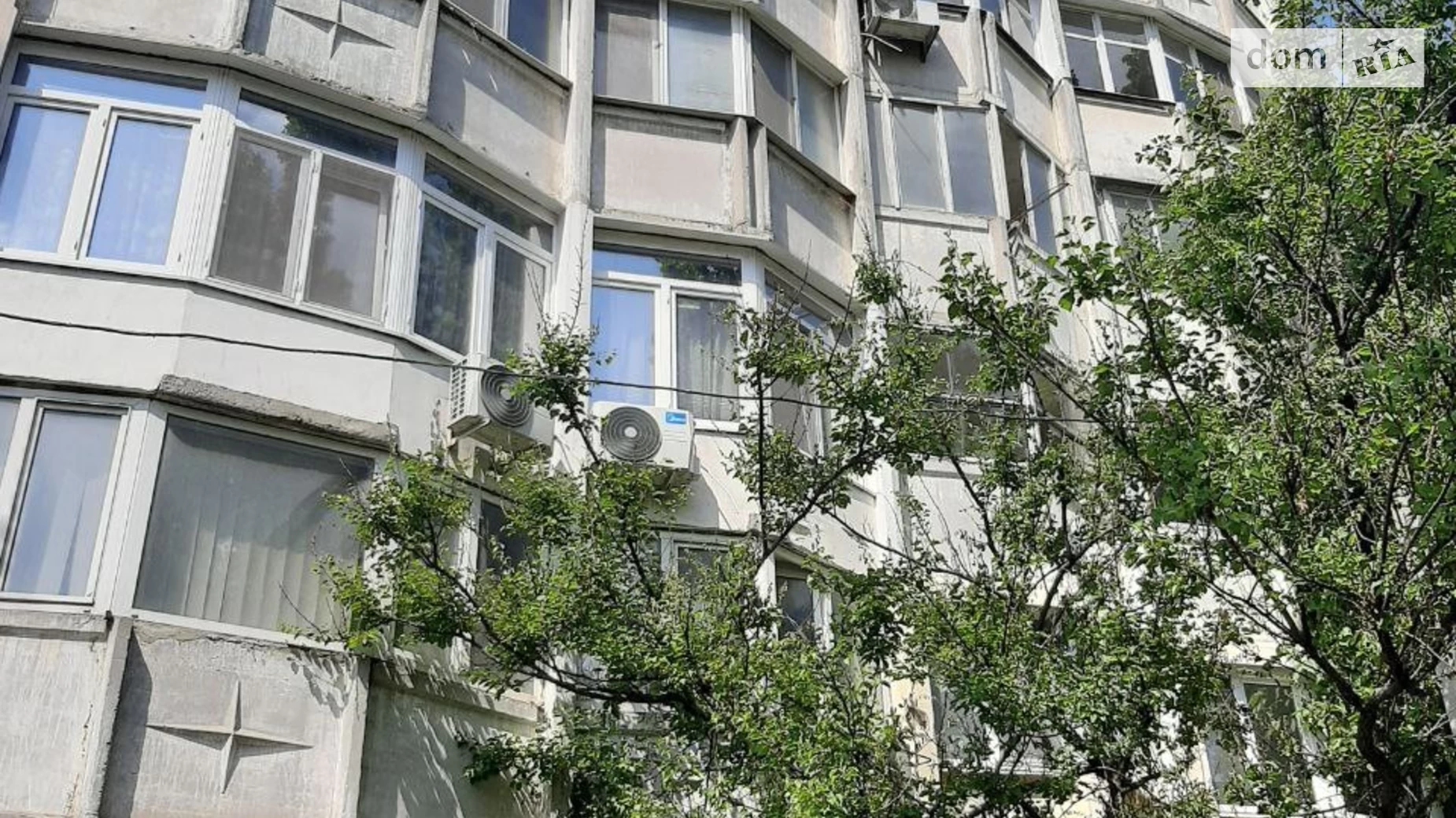Продается 3-комнатная квартира 73 кв. м в Одессе, ул. Люстдорфская дорога, 13