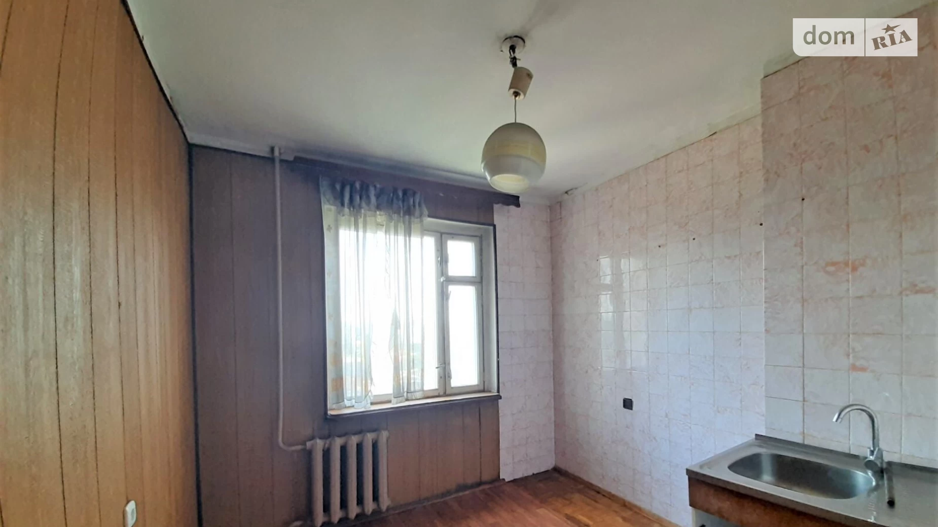 Продается 3-комнатная квартира 73 кв. м в Одессе, ул. Люстдорфская дорога, 13