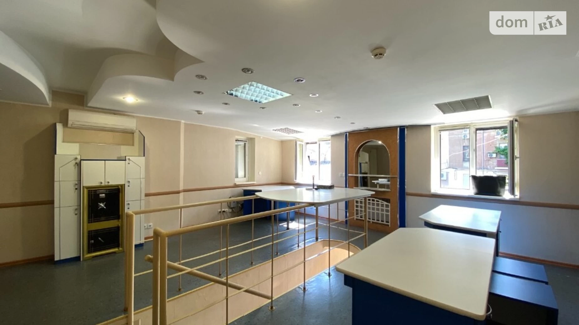 Продается офис 83 кв. м в бизнес-центре, цена: 40000 $ - фото 2