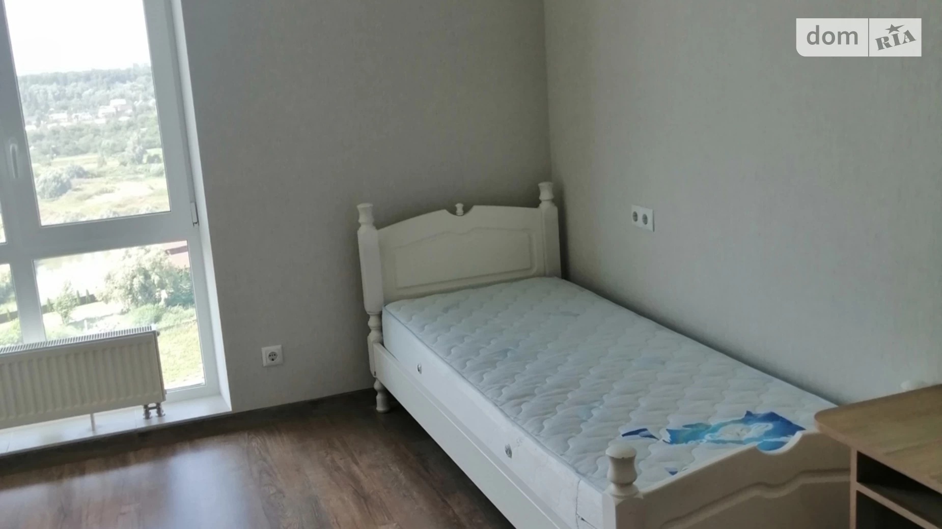 Продается 2-комнатная квартира 59 кв. м в Ирпене, ул. Григория Сковороды