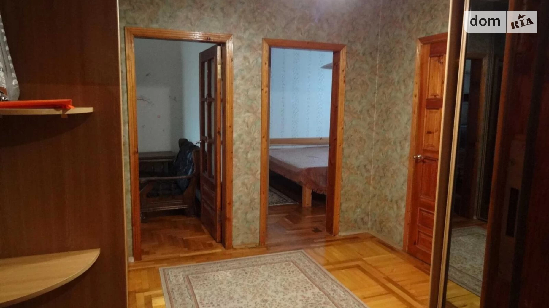 Продается 3-комнатная квартира 68 кв. м в Киеве, просп. Свободы, 38