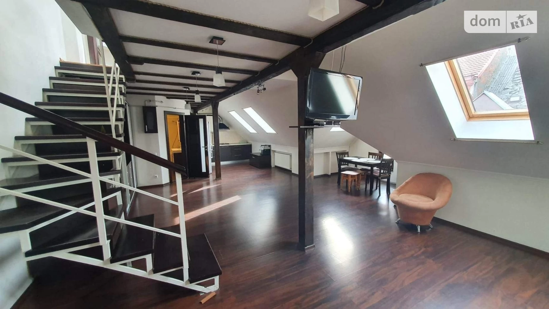 Продается 3-комнатная квартира 110 кв. м в Ужгороде, ул. Корзо