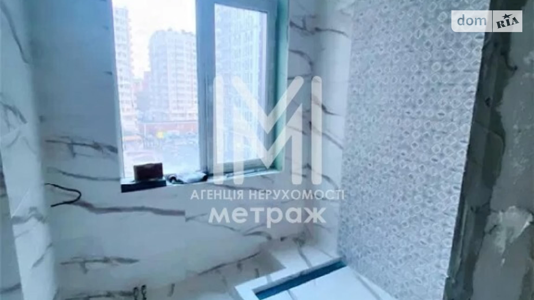 Продается 2-комнатная квартира 75 кв. м в Киеве, ул. Михаила Максимовича, 24