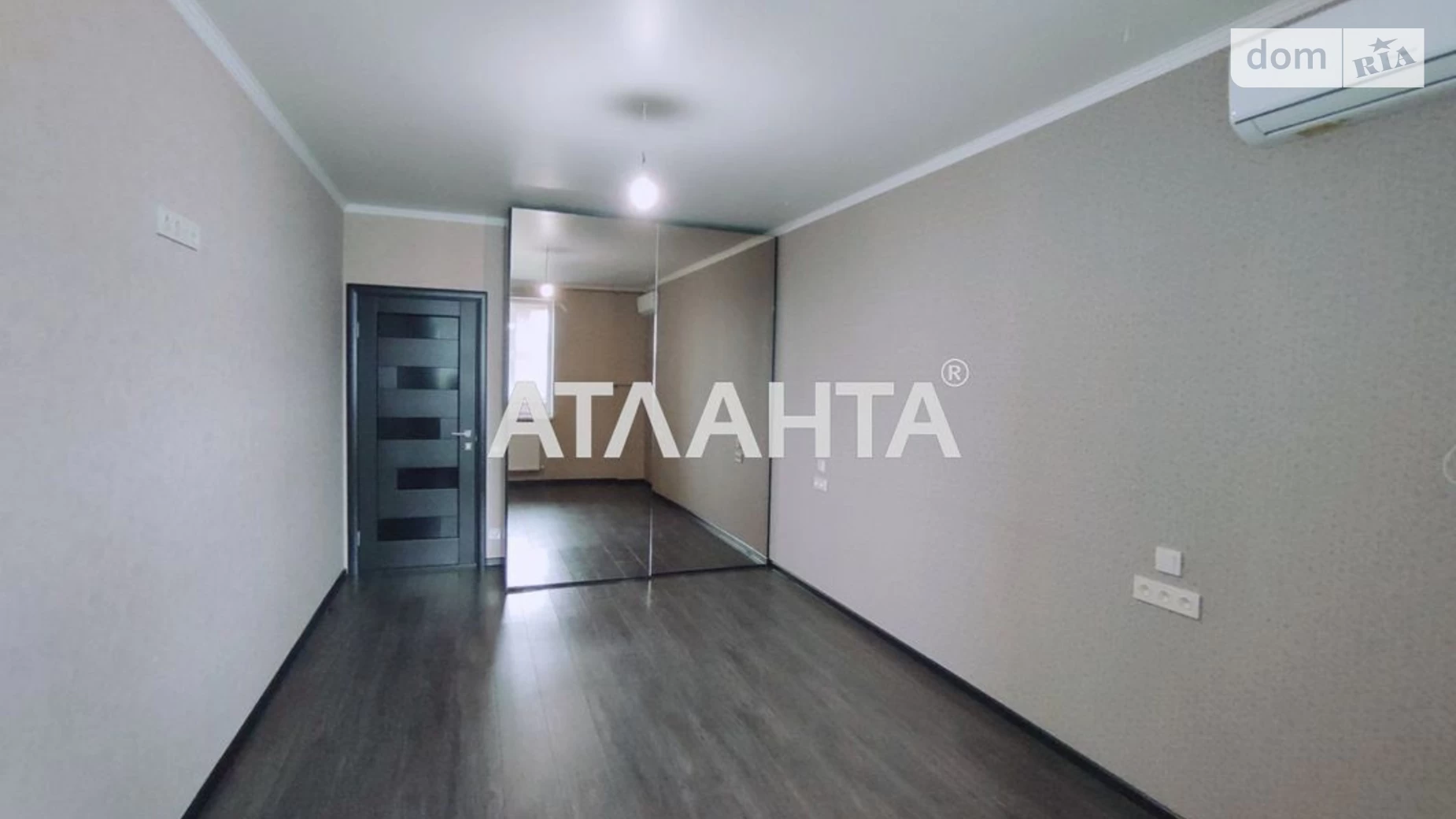 Продается 2-комнатная квартира 60 кв. м в Крыжановке, ул. Генерала Бочарова