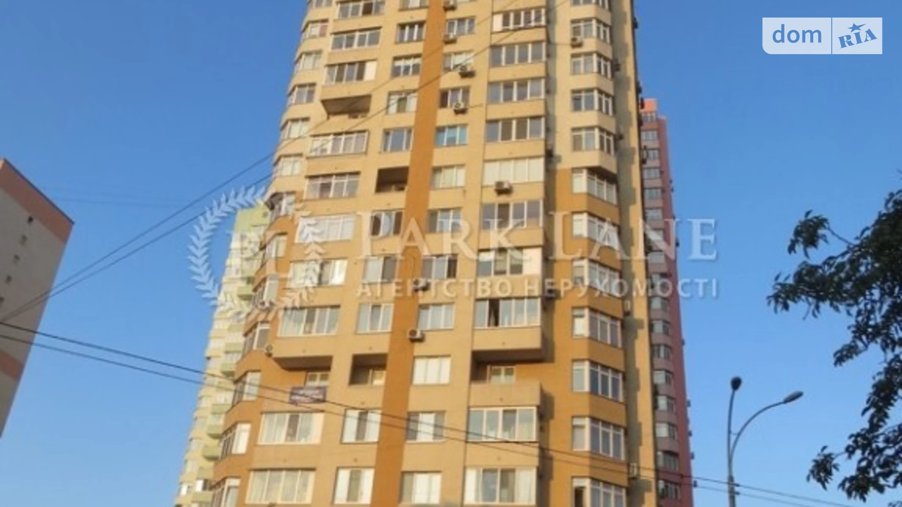 Продается 1-комнатная квартира 41 кв. м в Киеве, ул. Большая Китаевская, 59