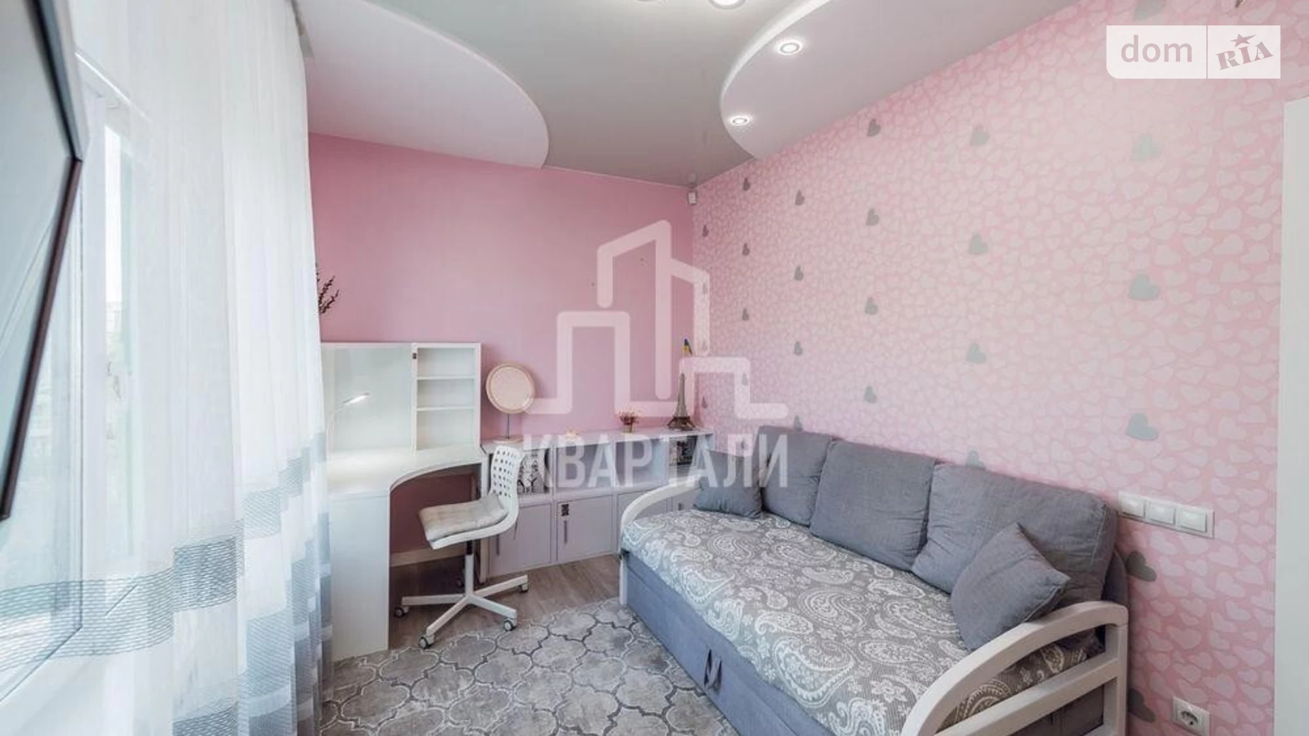 Продается 2-комнатная квартира 64 кв. м в Киеве, ул. Радосинская(Ленина), 2А