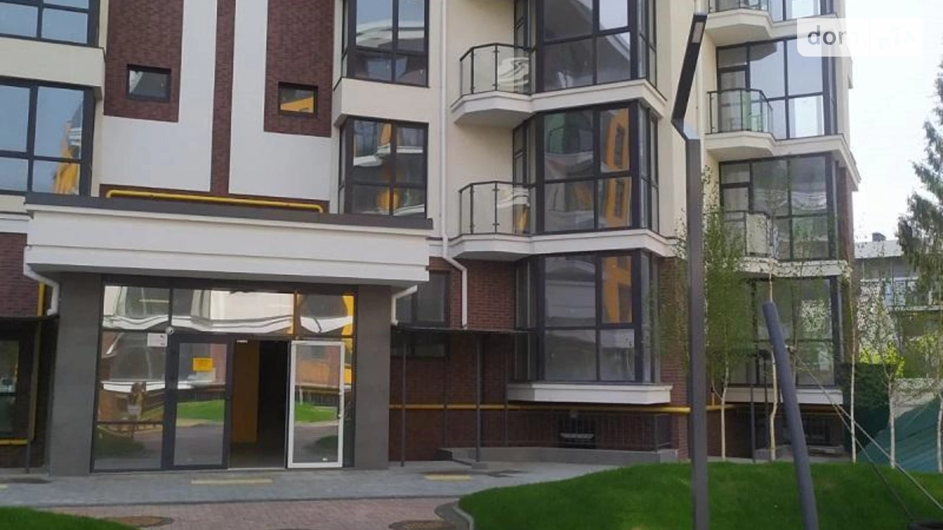 Продается 1-комнатная квартира 43 кв. м в Киеве, ул. Радистов, 40 - фото 2