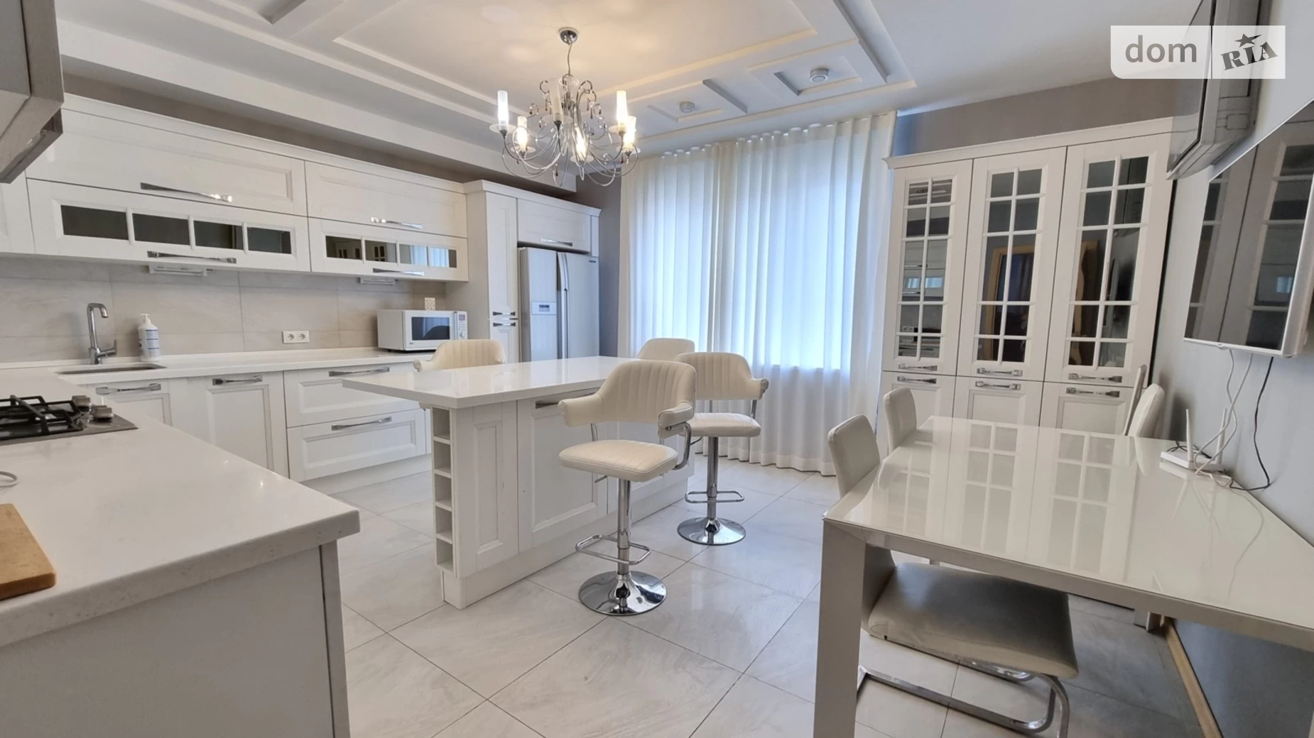 Продается дом на 2 этажа 283.5 кв. м с гаражом, цена: 270000 $ - фото 4