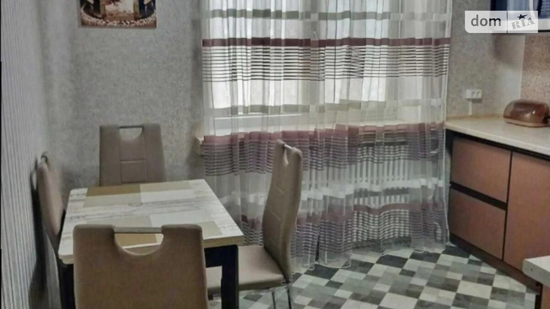 Продается 1-комнатная квартира 40 кв. м в Харькове, ул. Гвардейцев-Широнинцев, 11В - фото 3