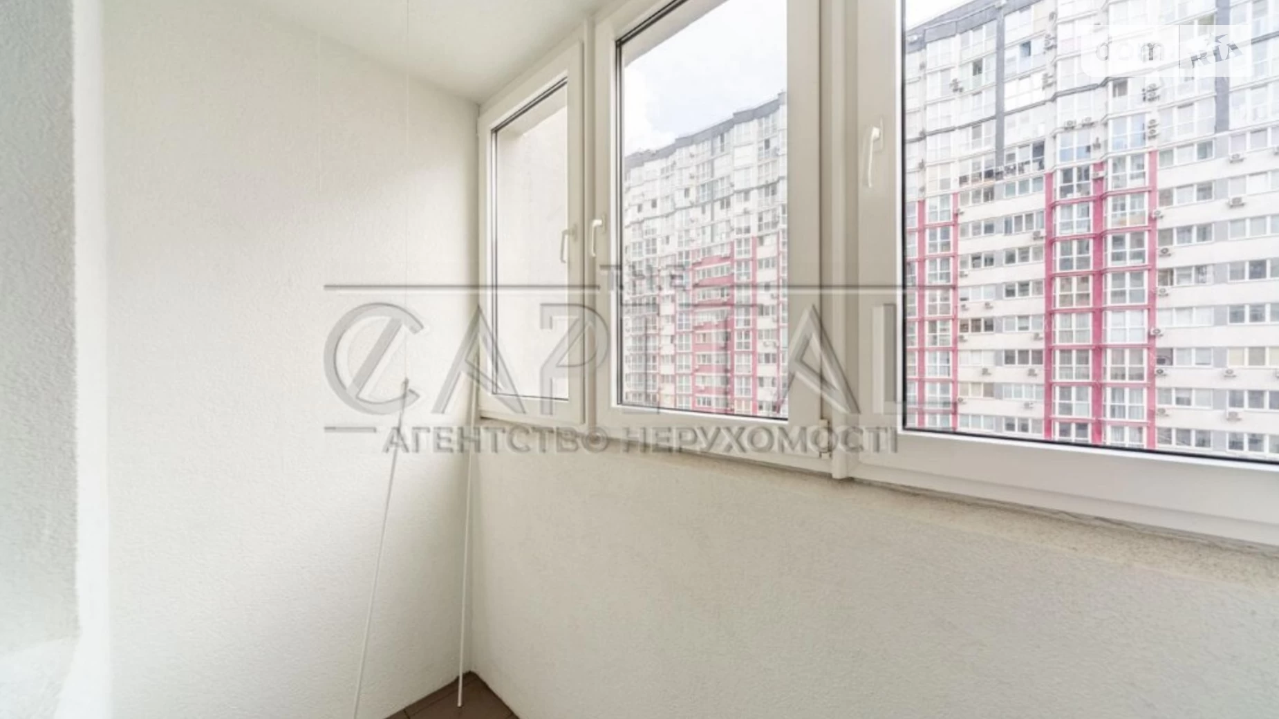 Продается 3-комнатная квартира 76 кв. м в Киеве, ул. Драгоманова, 2Б - фото 2